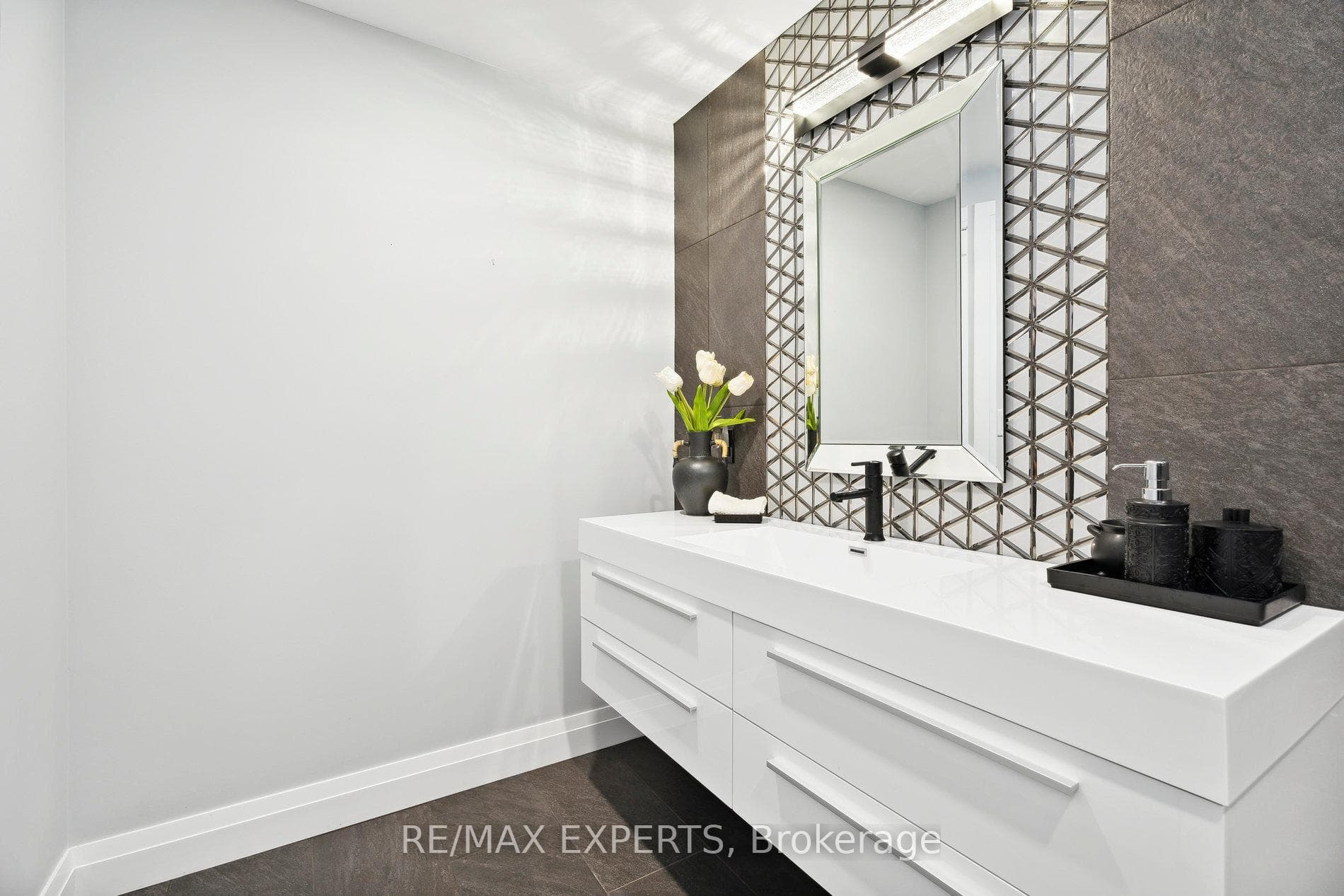 3 Prentis Court photo 31