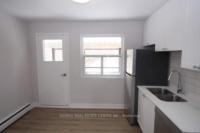 424 ARGYLE Street Unit 3 photo 6