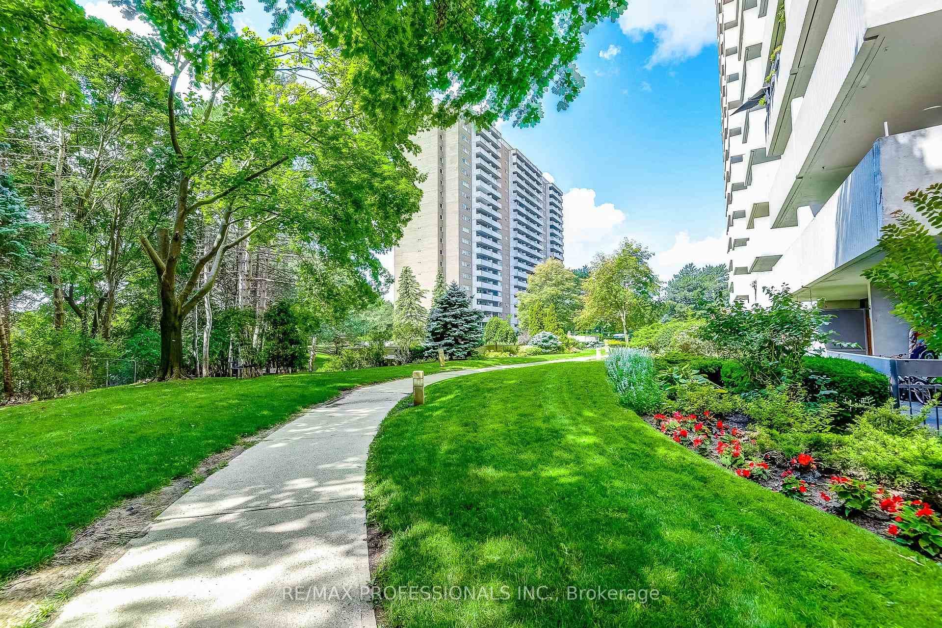 250 Scarlett Road Unit 1313 photo 30