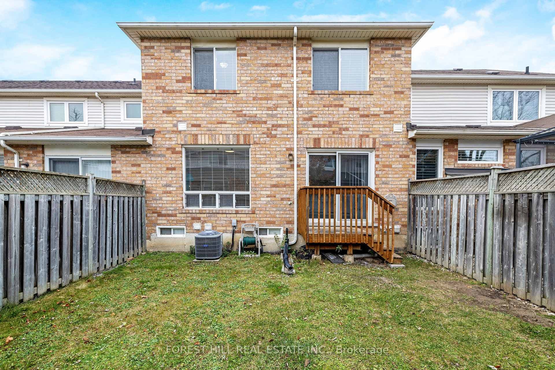 1637 Stover Crescent photo 34