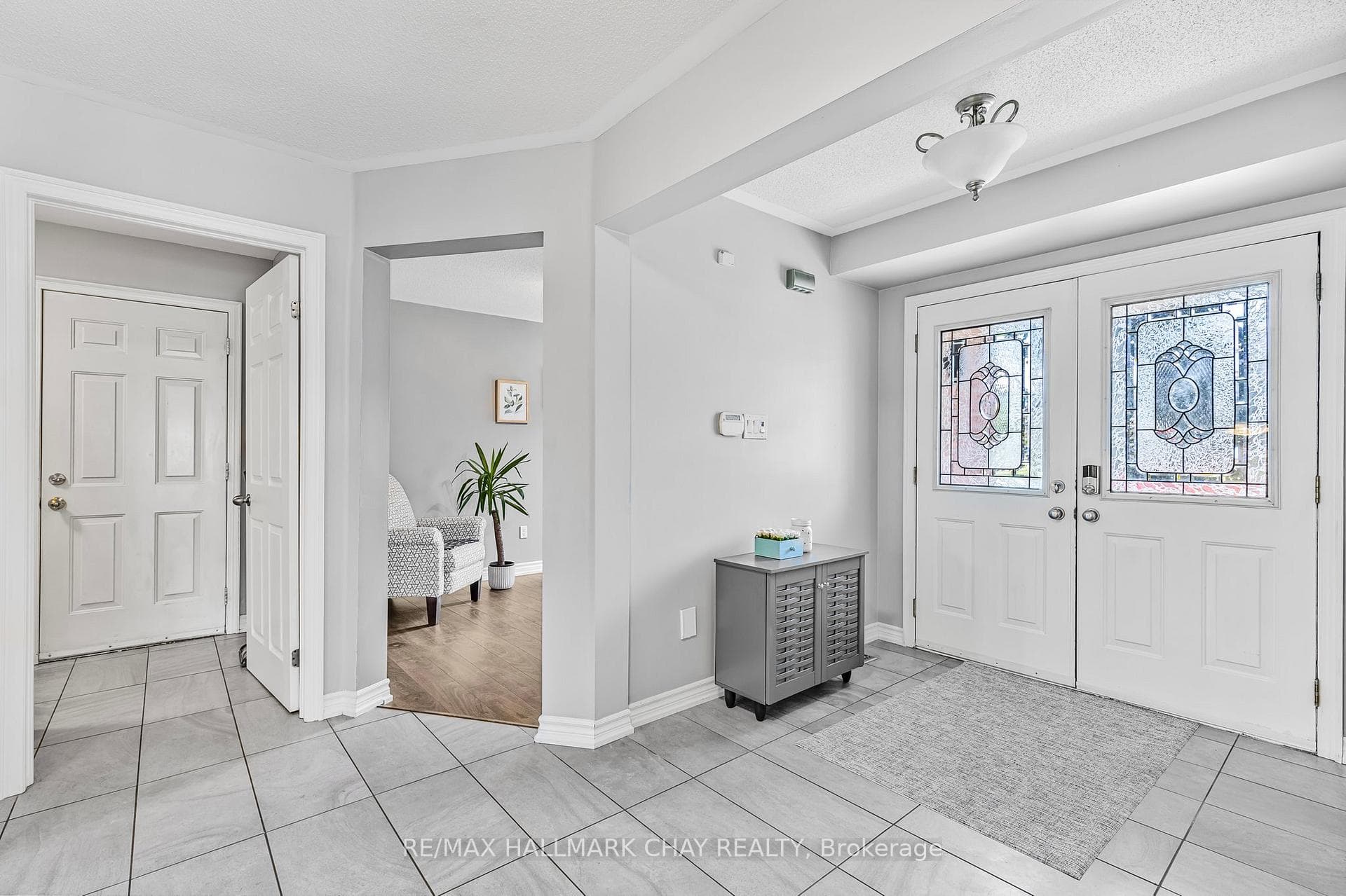 53 Aikens Crescent photo 5