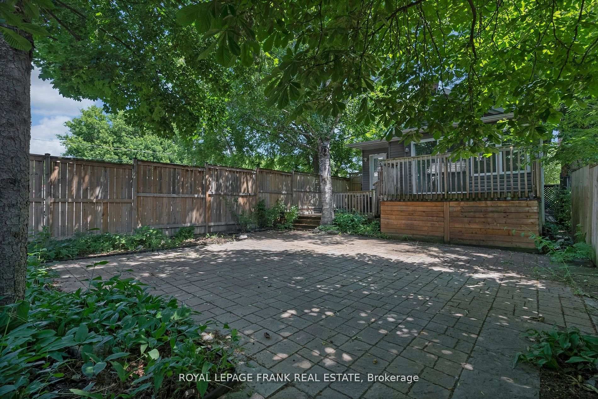 272 Burk Street photo 21