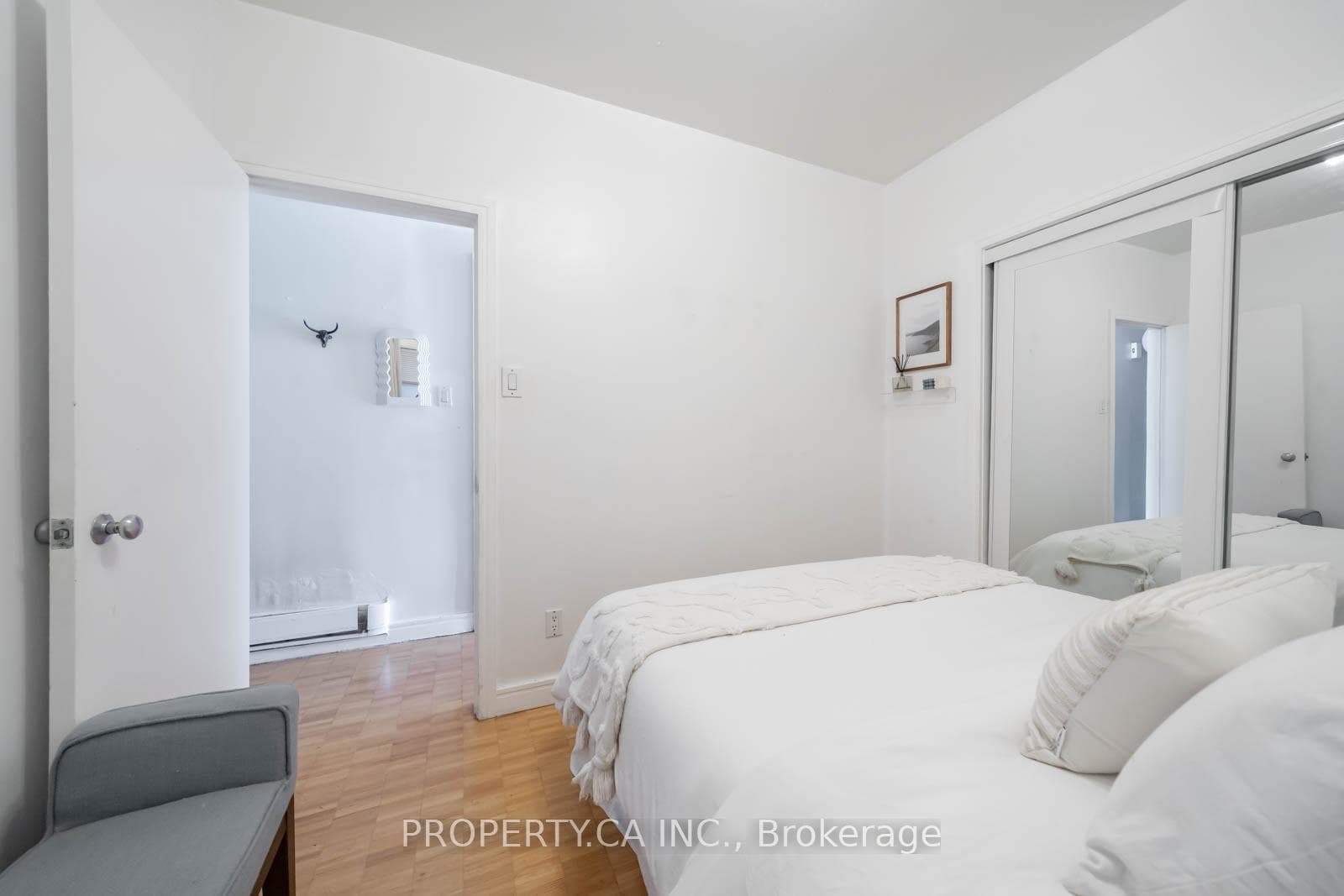 942 Queen Street Unit 2 photo 9