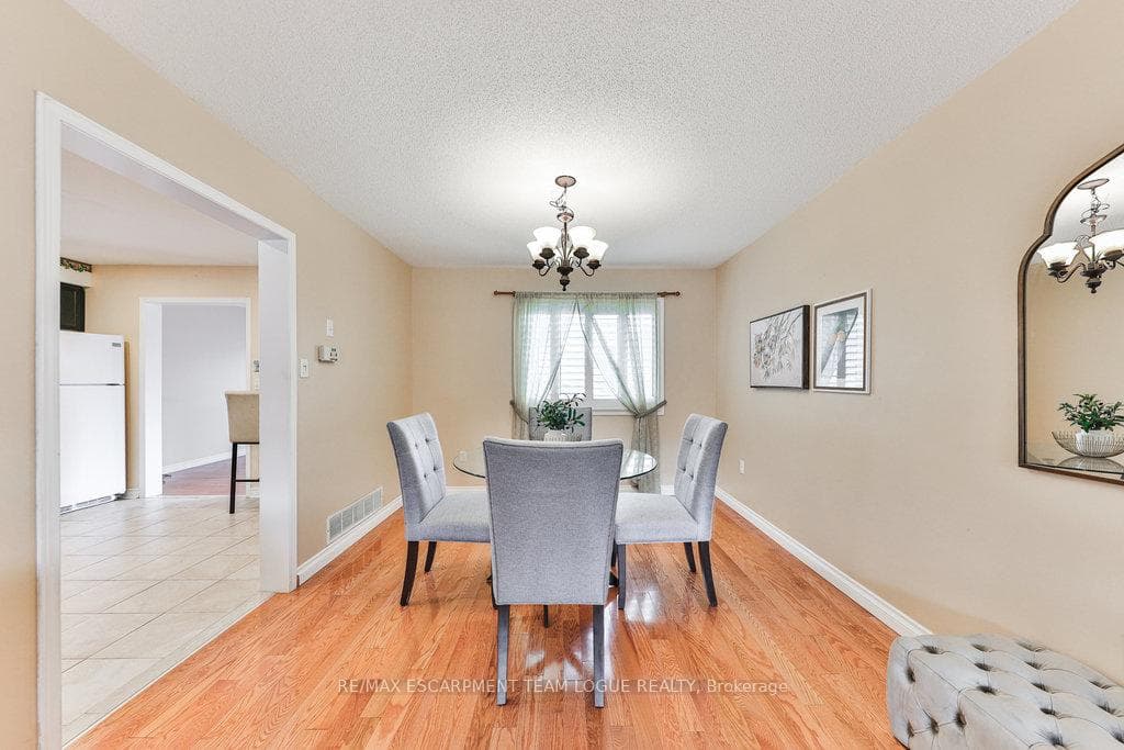 2949 Addison Street photo 8