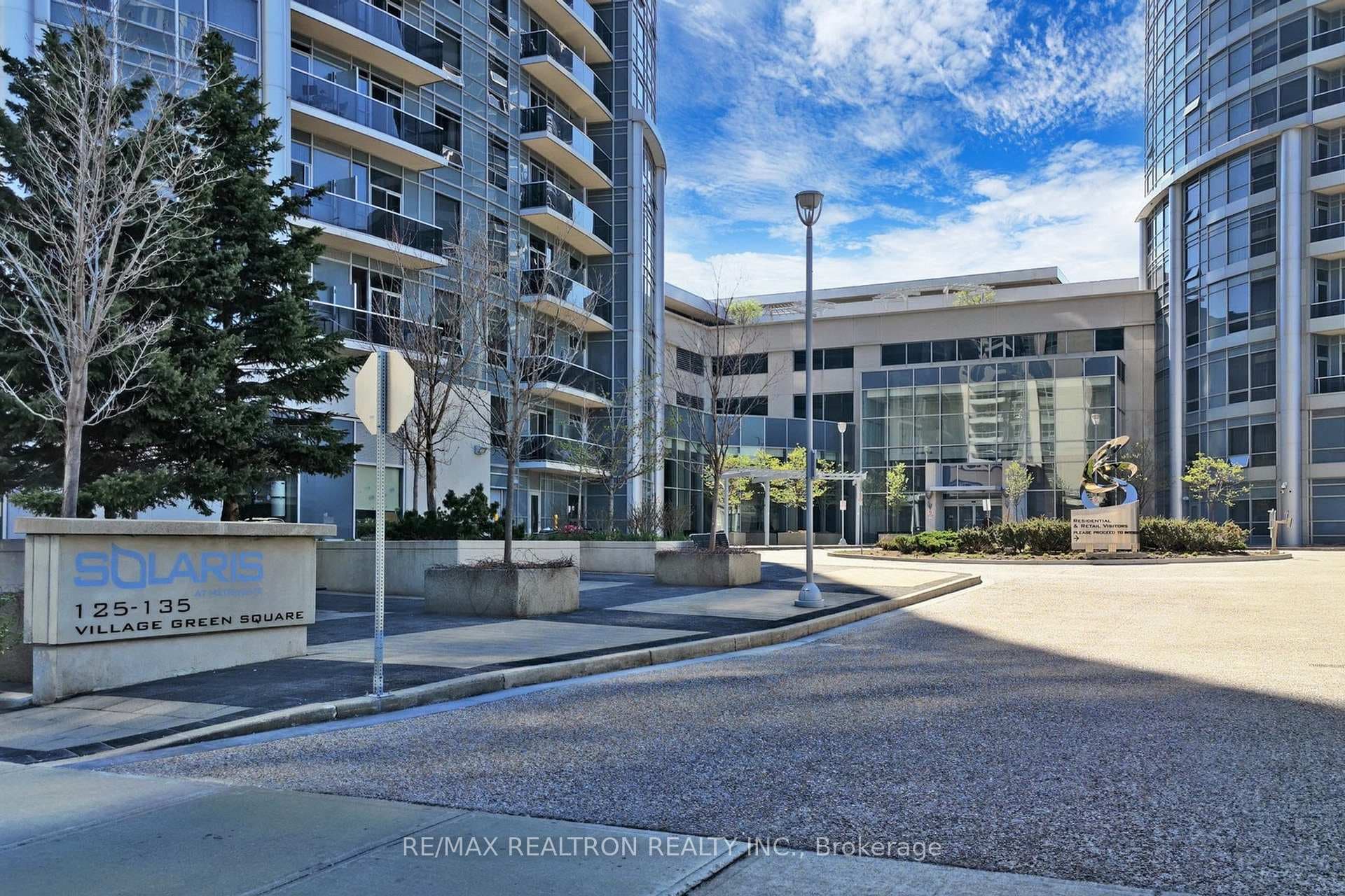 125 Village Green Square Unit 1607 photo 4