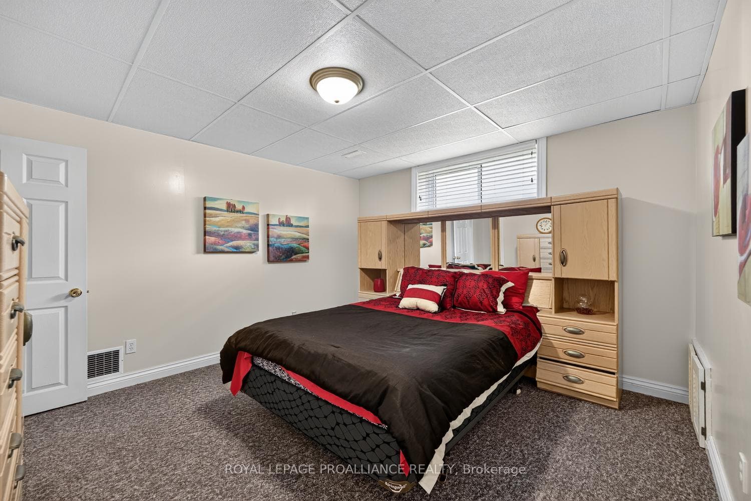 1099 Bridlewood Drive photo 33