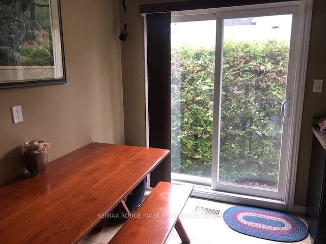 10 Marion Drive photo 5