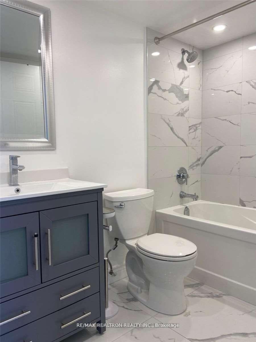 238 Doris Avenue Unit 1601 photo 8