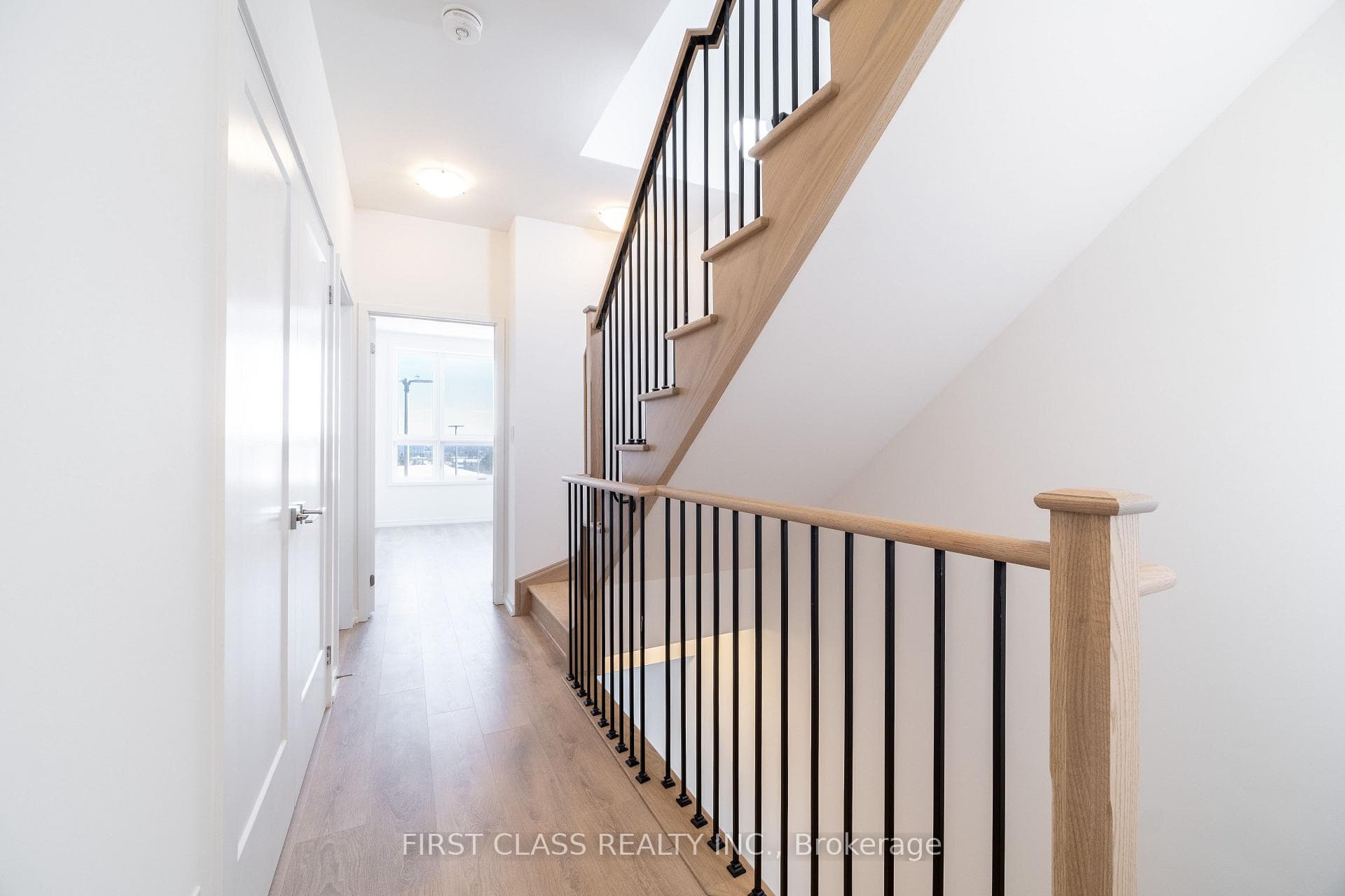 20 Lytham Green Circle Unit 11 photo 16