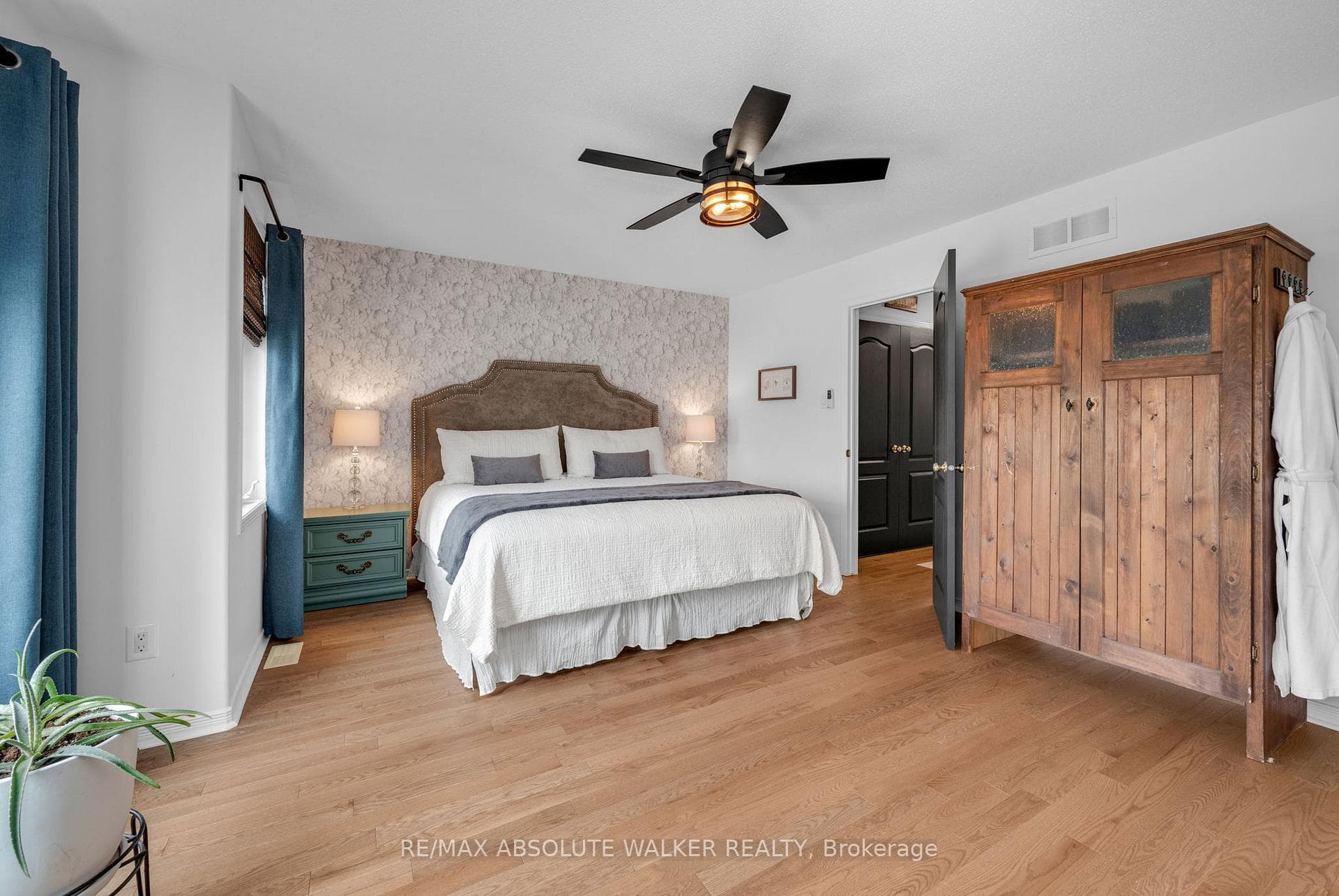 279 Parkrose Private photo 15