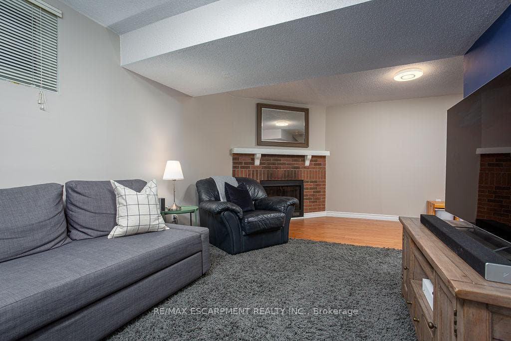 3455 Caplan Crescent Unit 7 photo 21