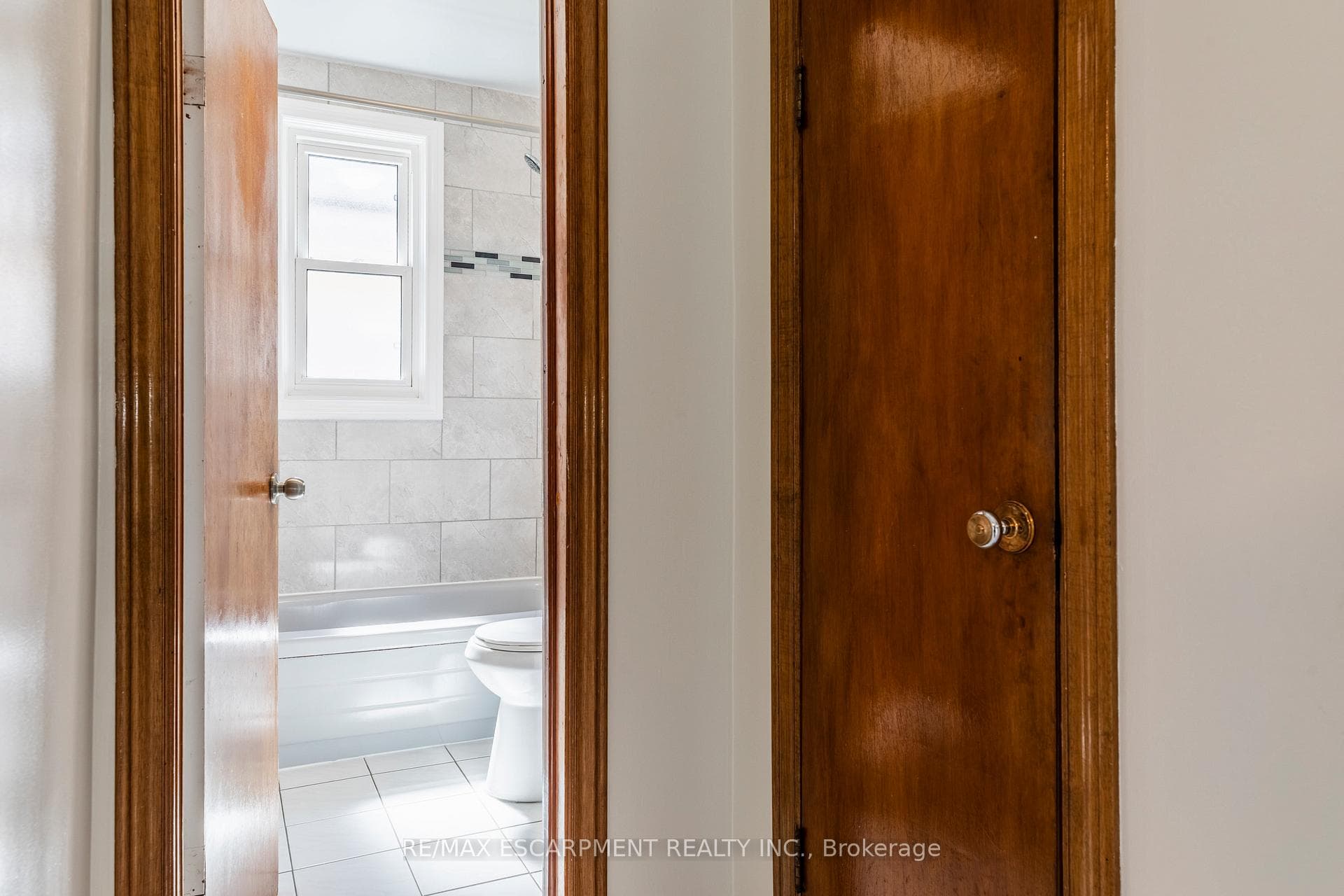 118 JULIAN Avenue photo 15