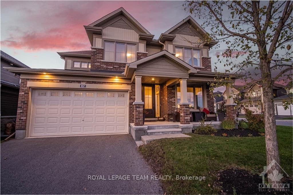 857 PERCIVAL Crescent photo 1