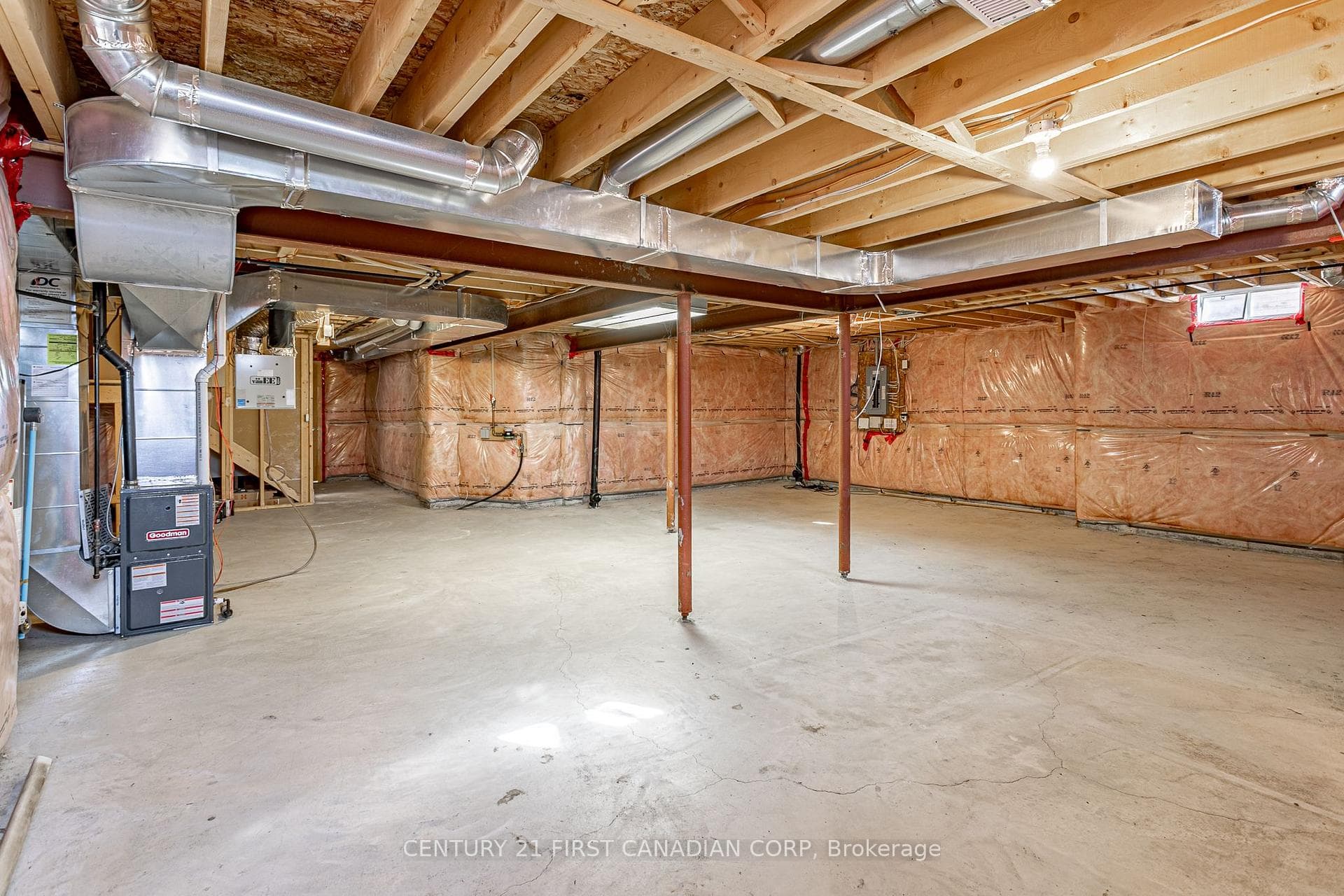 1016 Upper Thames Drive photo 36