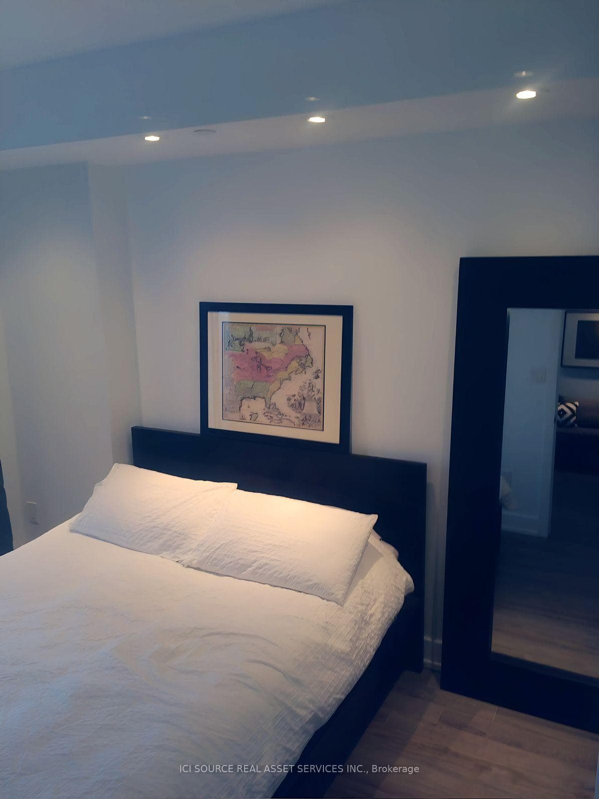 100 Champagne Avenue Unit 810 photo 12