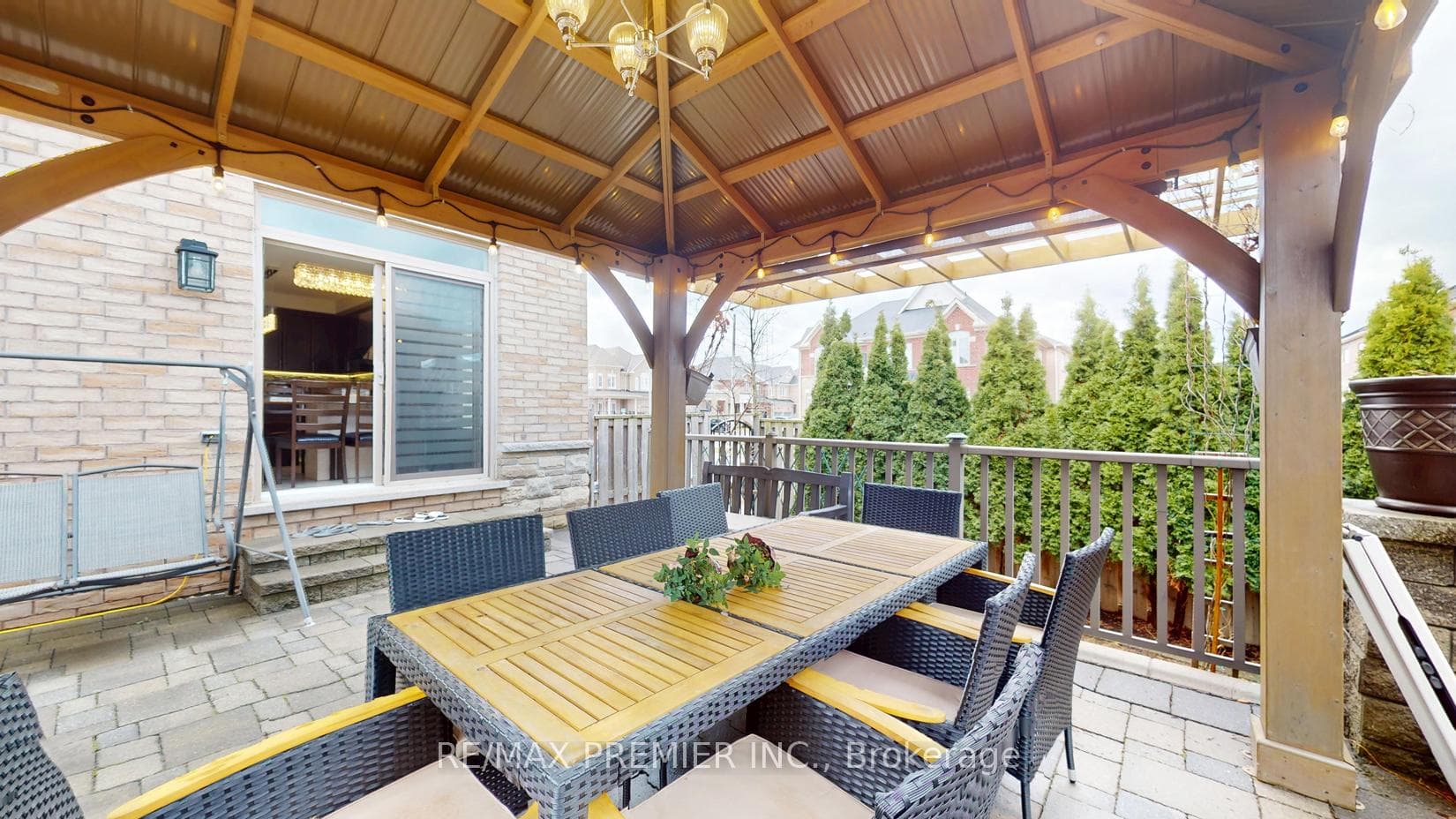48 Heron Hollow Avenue photo 5