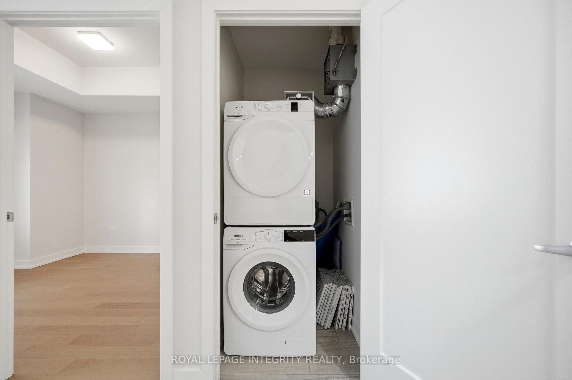 530 De Mazenod Avenue Unit 612 photo 26