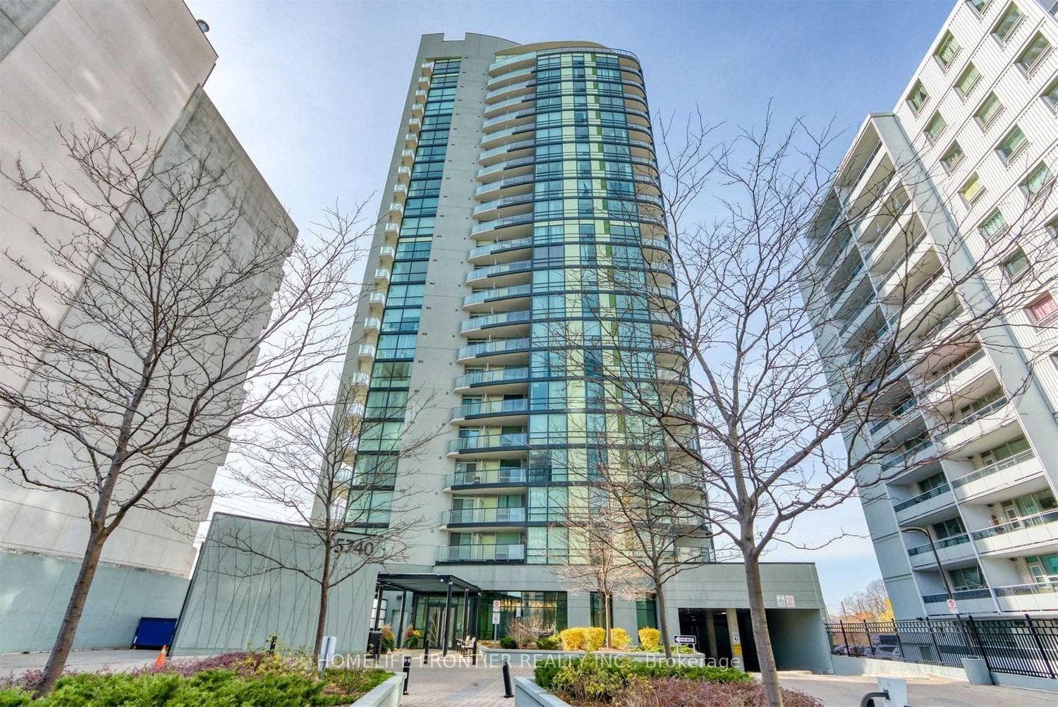 5740 Yonge Street Unit 705 photo 1
