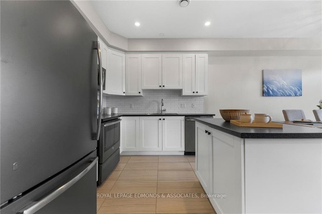 40 MCNAMARA Street photo 7