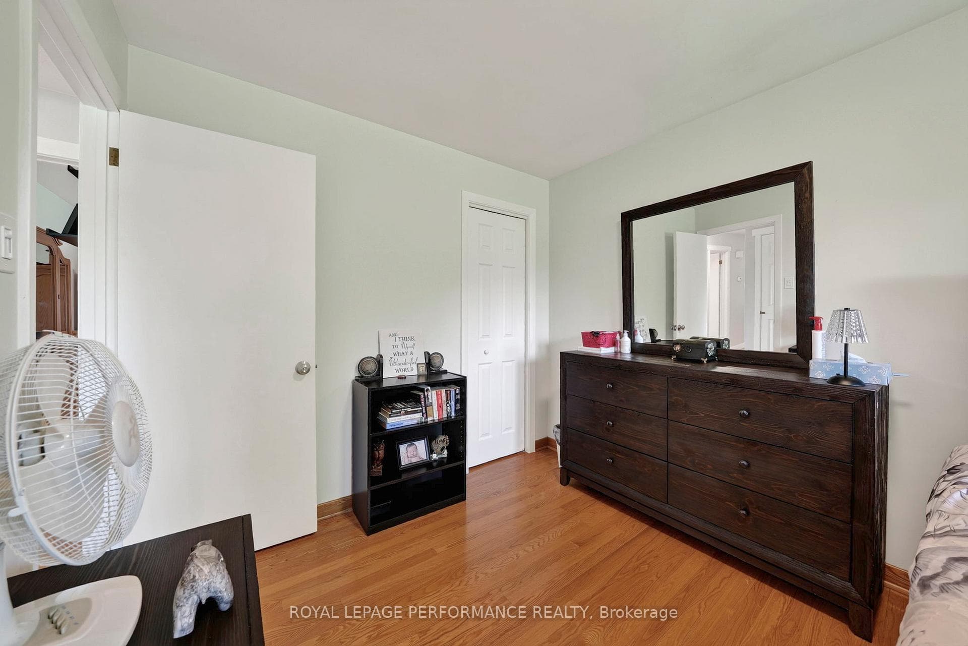 48 Pine Street photo 22