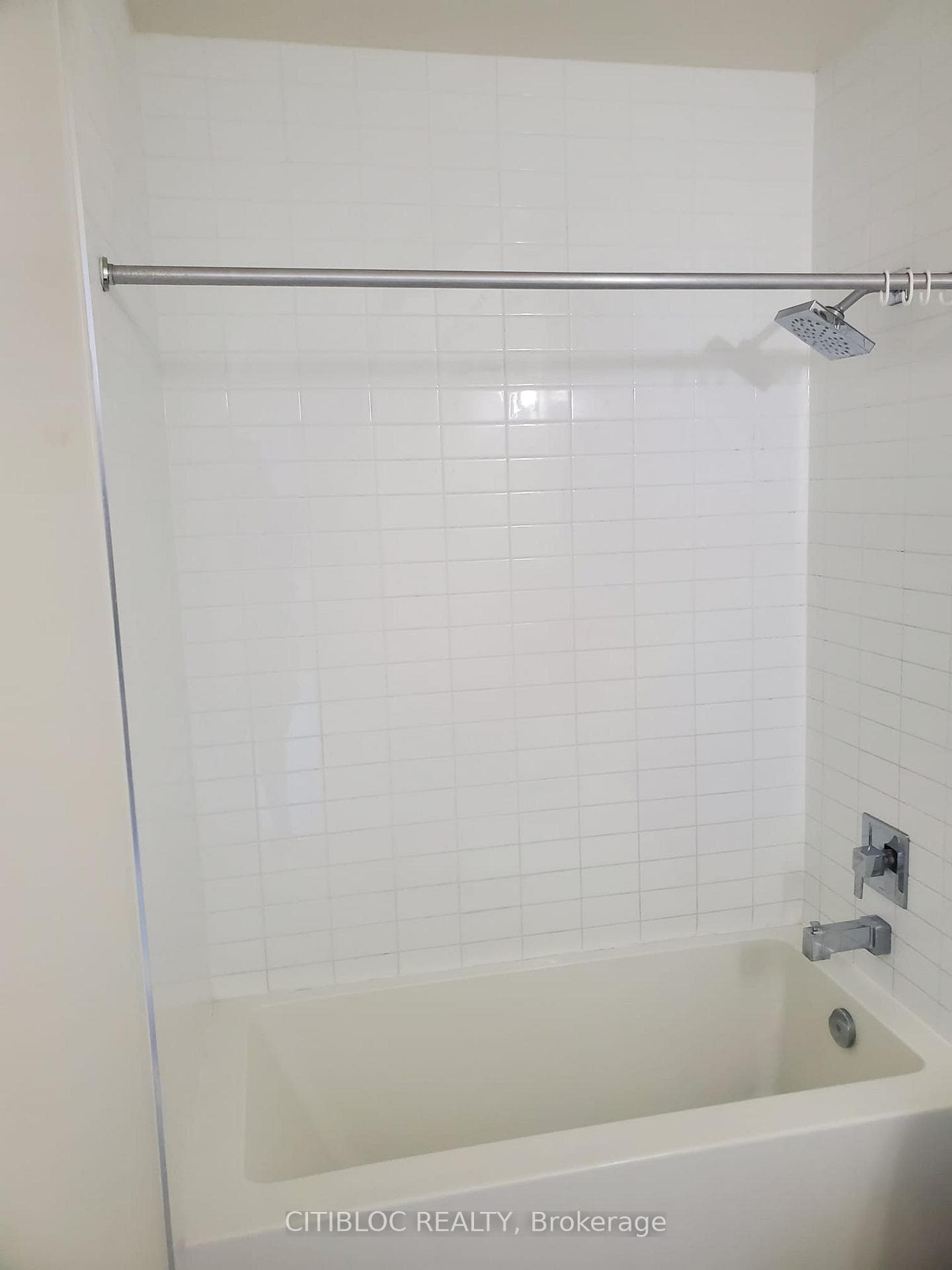 330 Richmond Street Unit 2710 photo 15