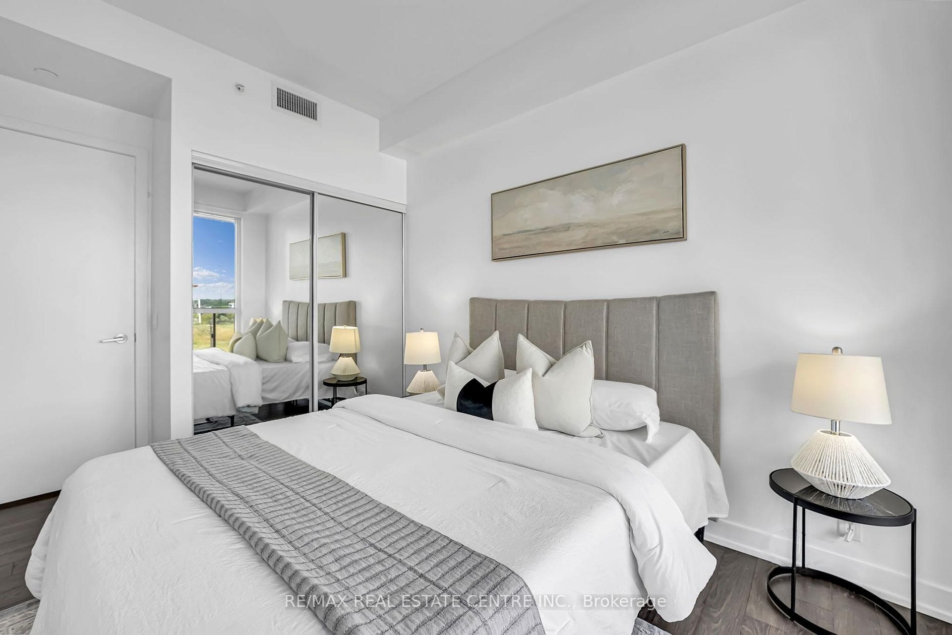 10 Park Lawn Road Unit 809 photo 17