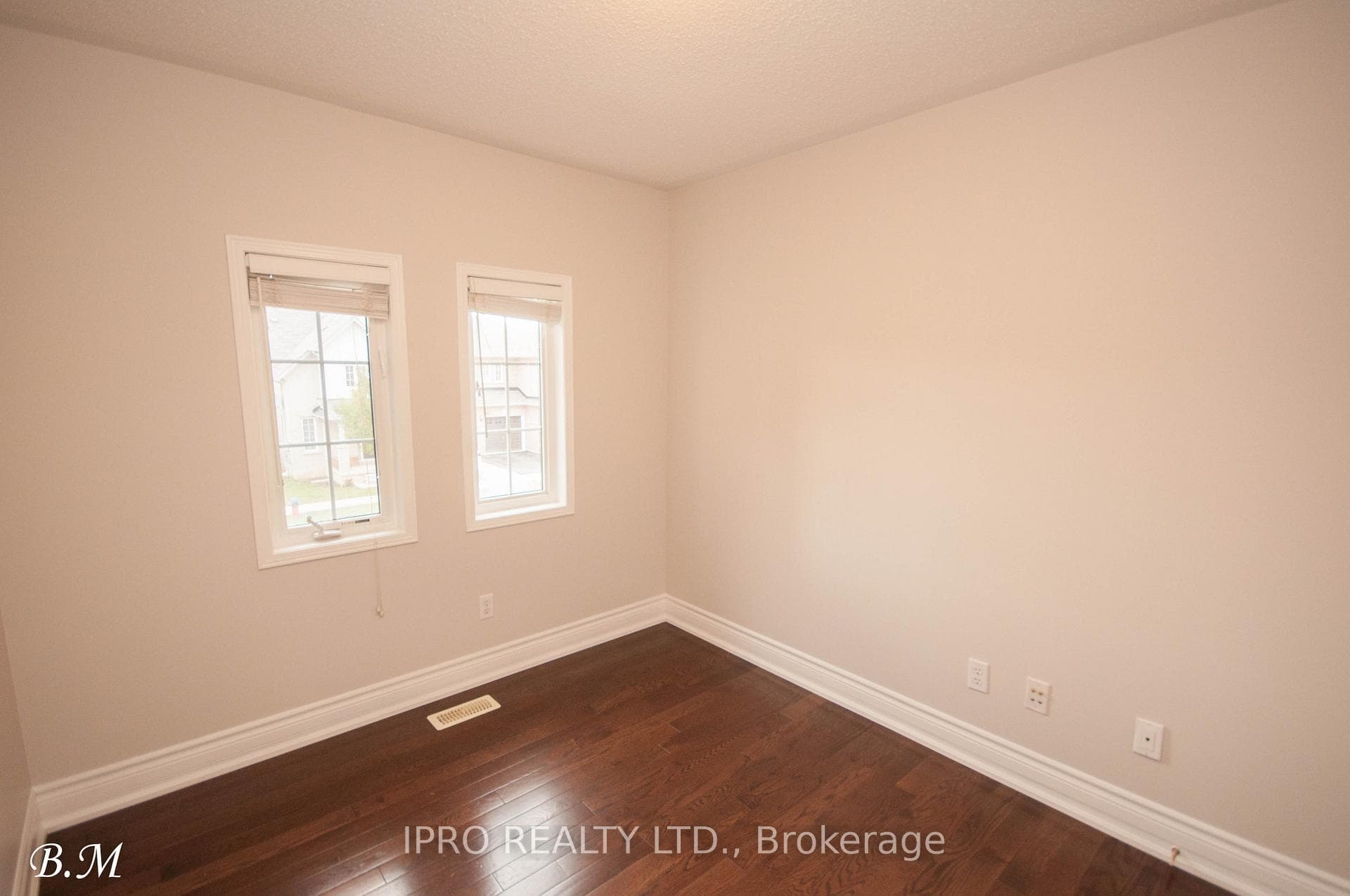 5854 Blue Spruce Avenue photo 24