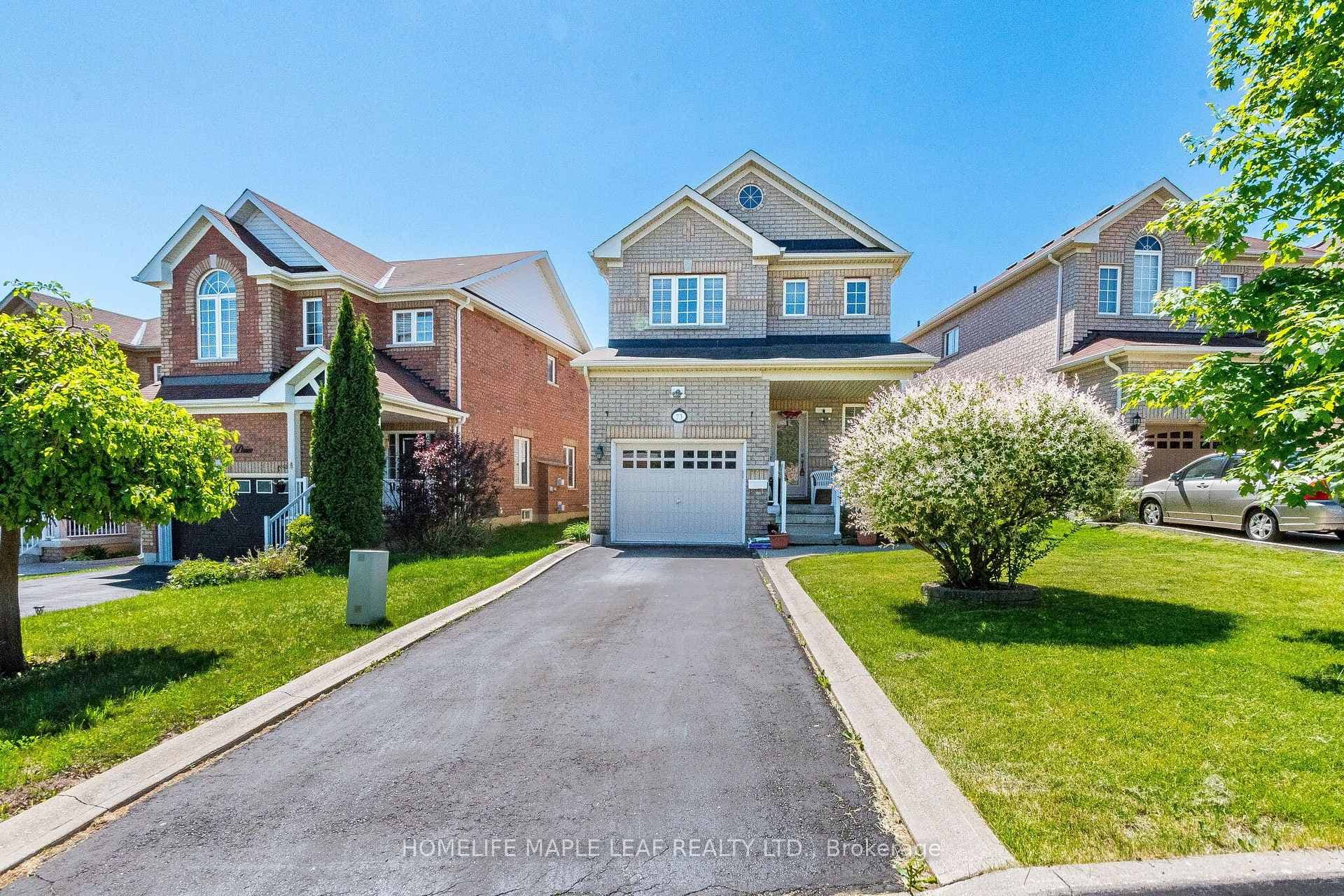 73 Meadowlark Drive photo 1