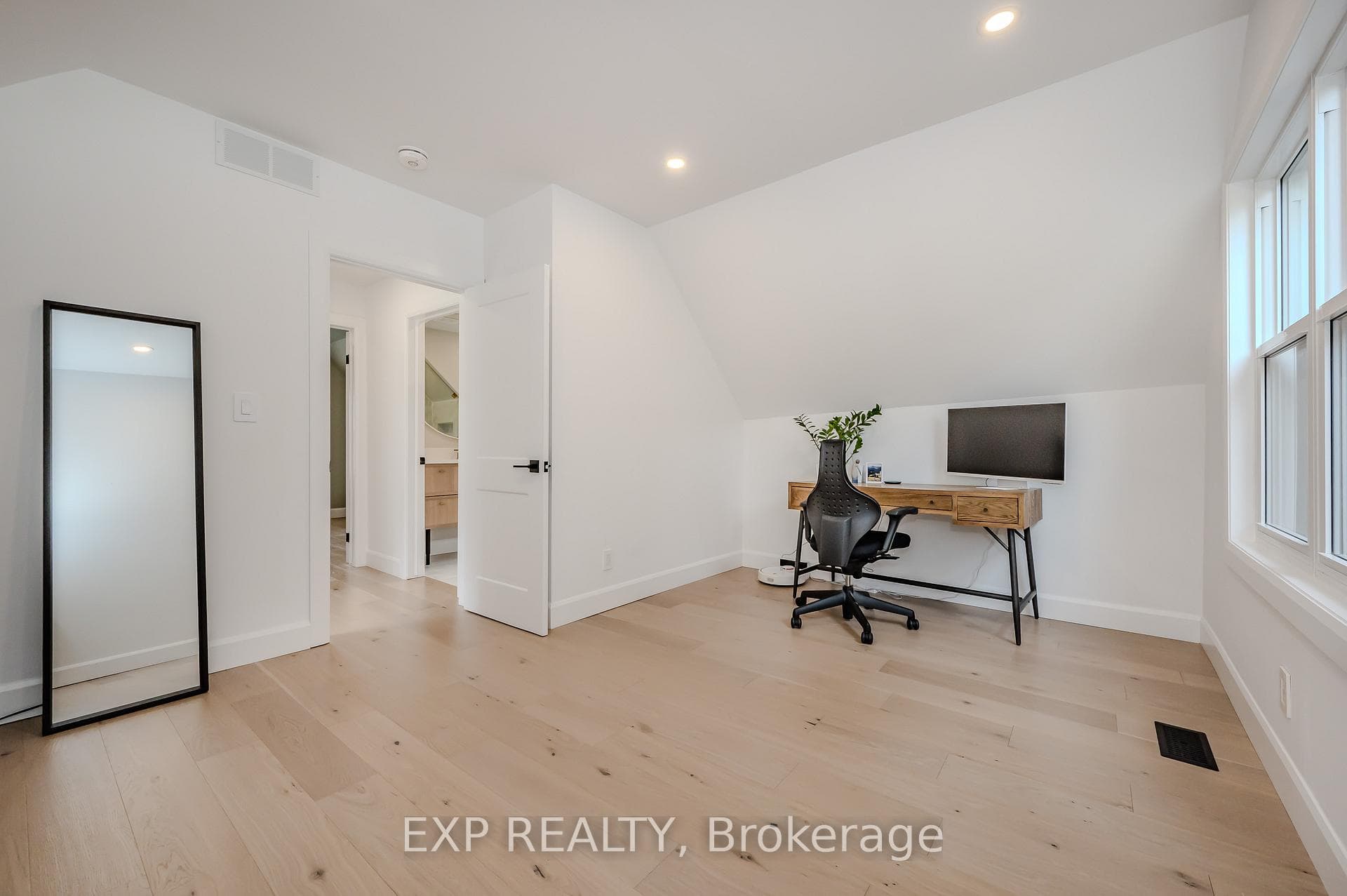 32 Hebel Place photo 23