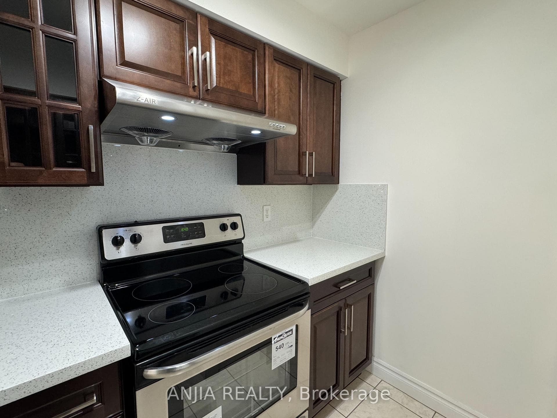 3 Pemberton Avenue Unit 2001 photo 5