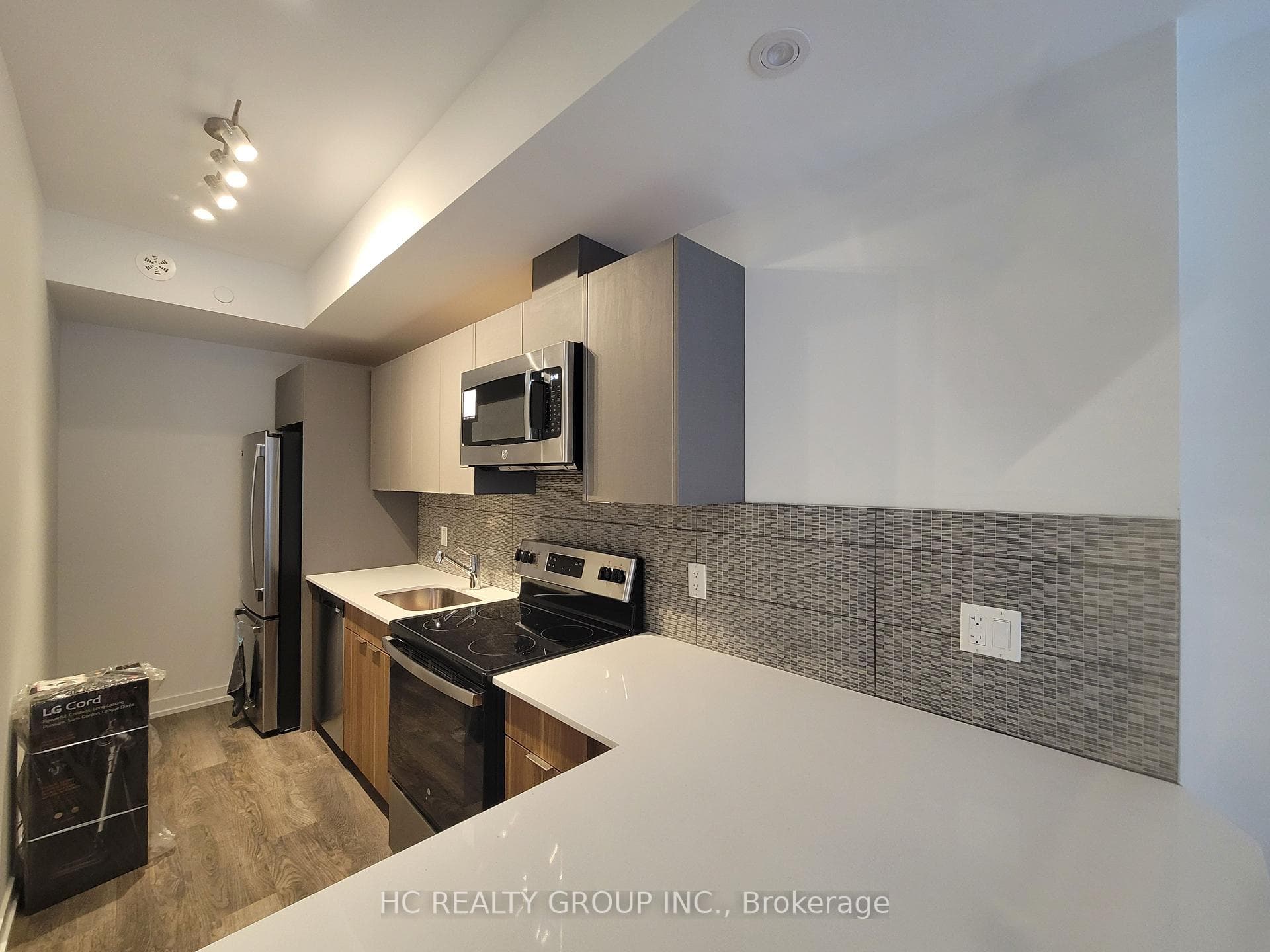 3079 Pharmacy Avenue Unit 17 photo 7
