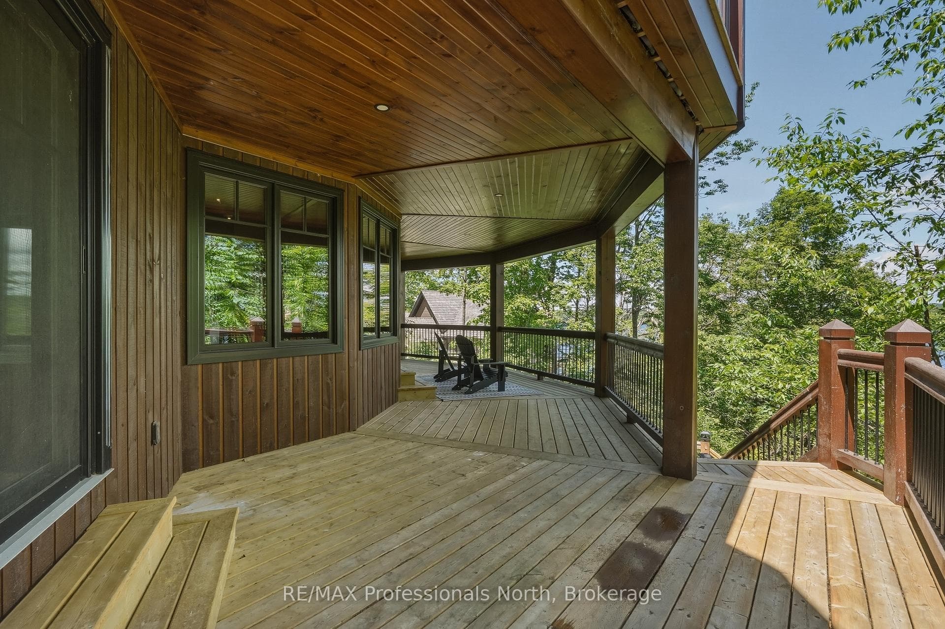 1666 Beaumont Drive photo 44