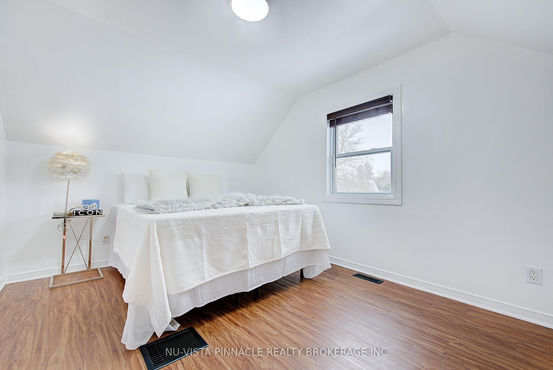 1243 Landor Street photo 18