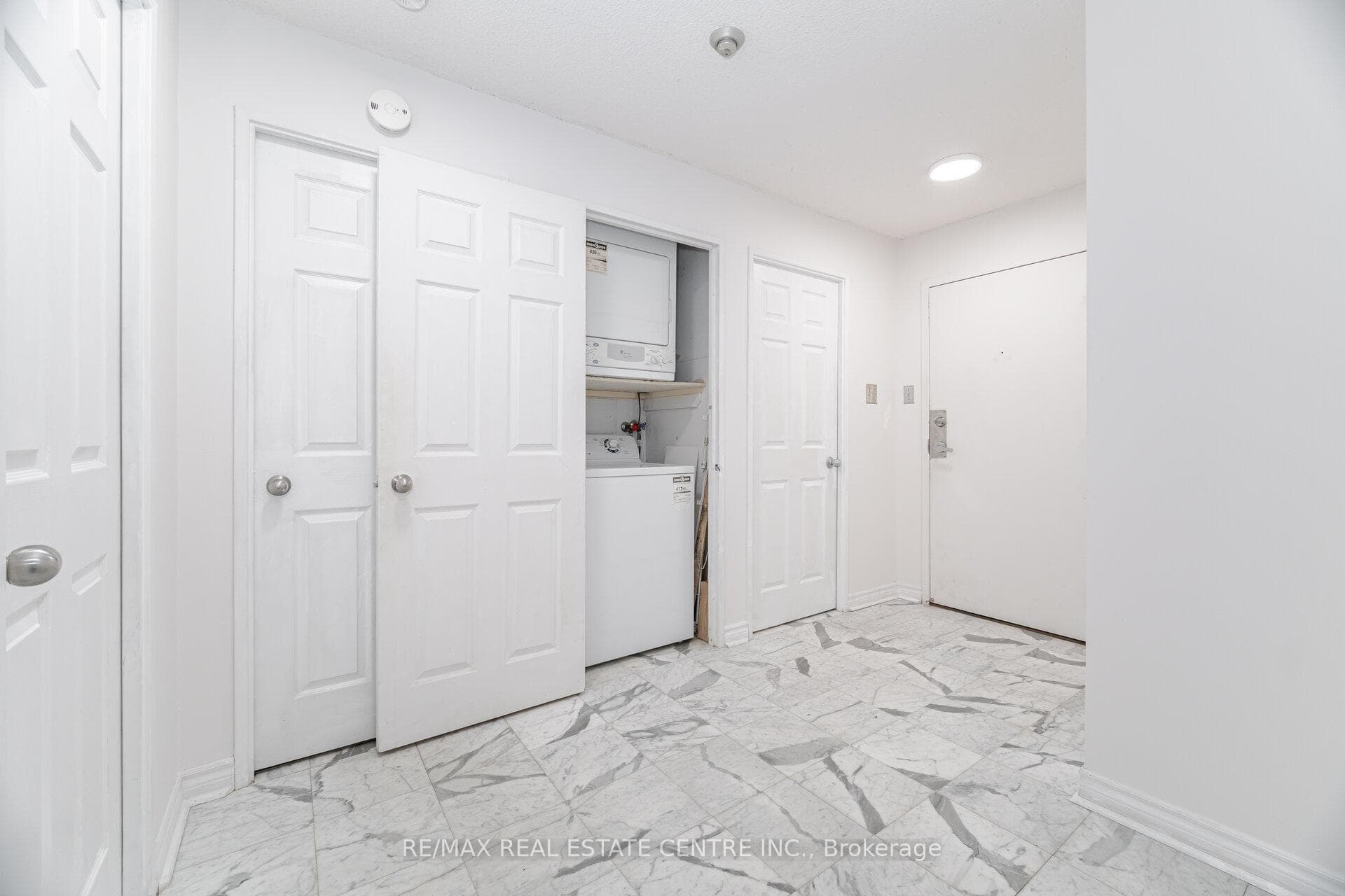1111 Bough Beeches Boulevard Unit 103 photo 32