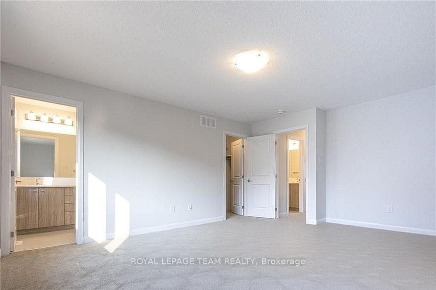 915 Athenry Court photo 11