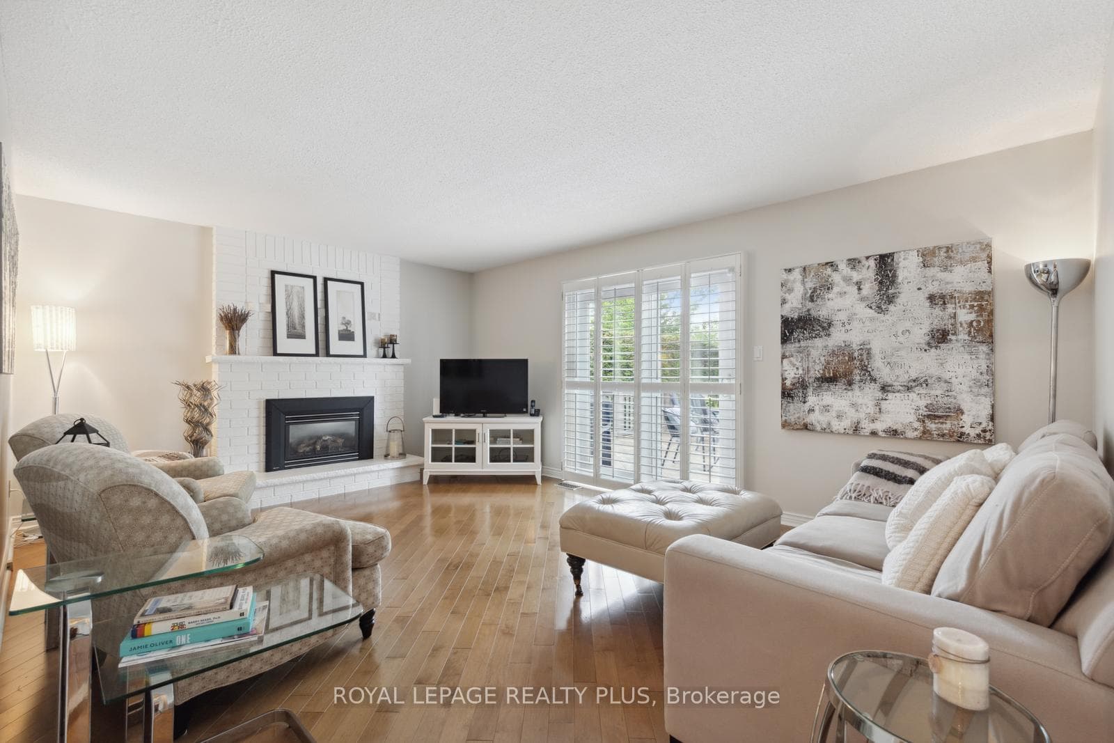1658 Carolyn Road photo 13