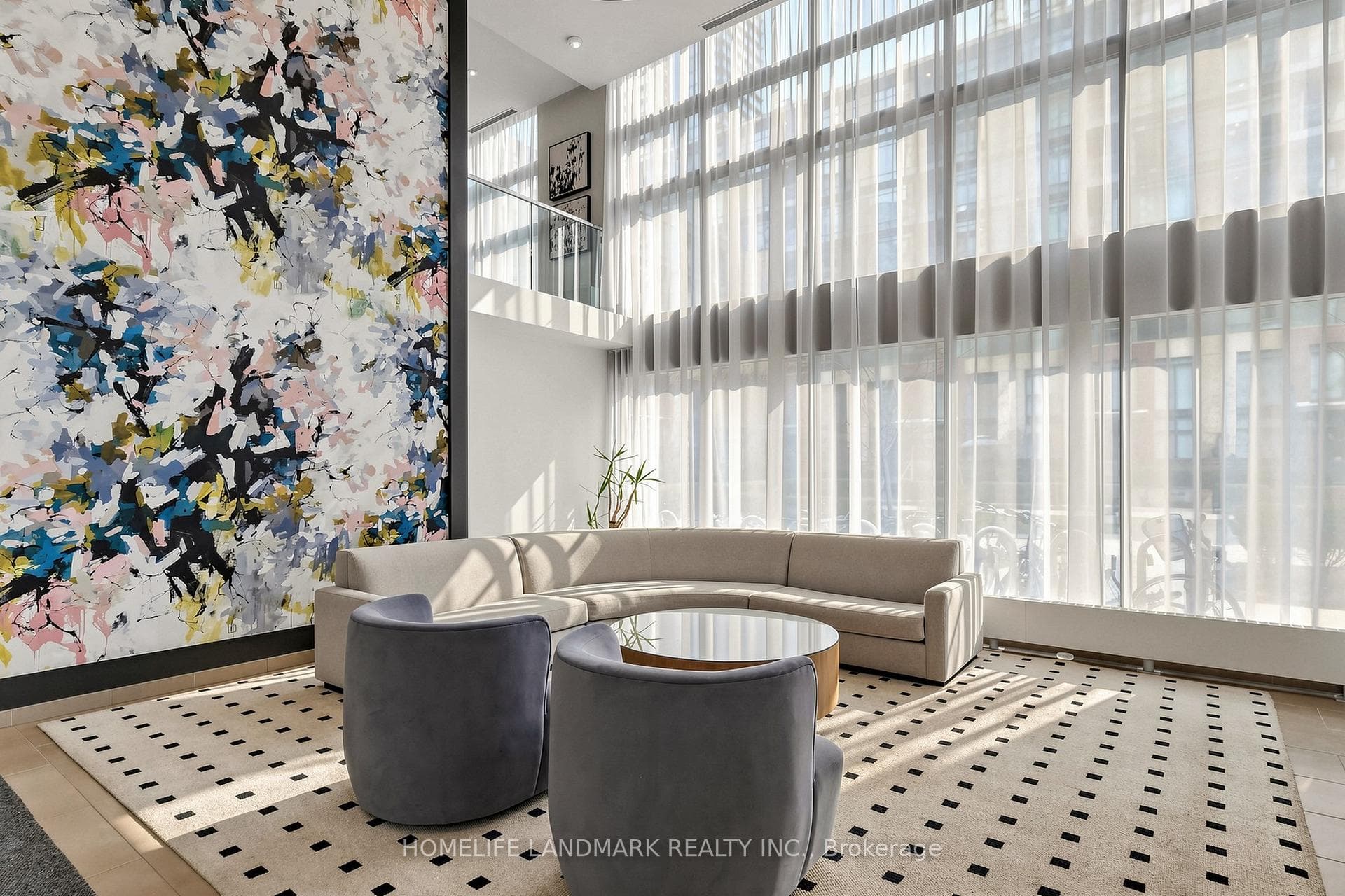 15 Fort York Boulevard Unit 2811 photo 5