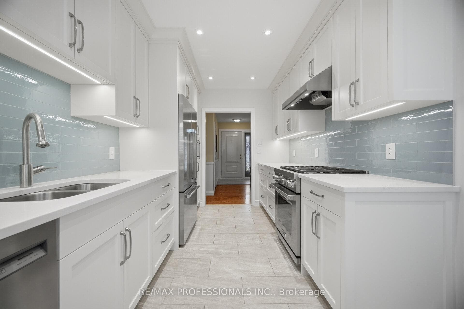 1448 Glenwatson Drive photo 12