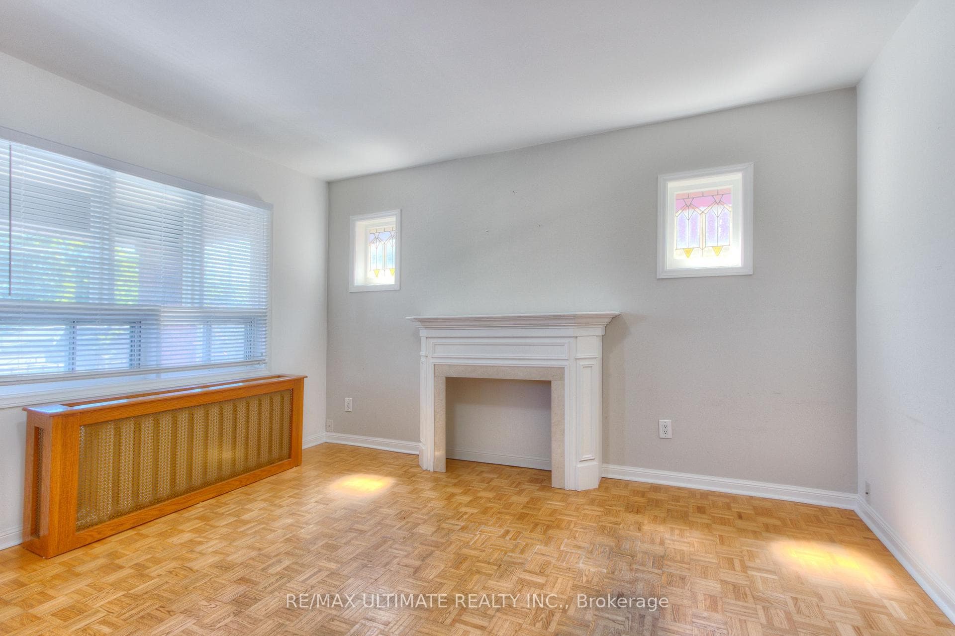 1652-1654 Dufferin Street photo 10