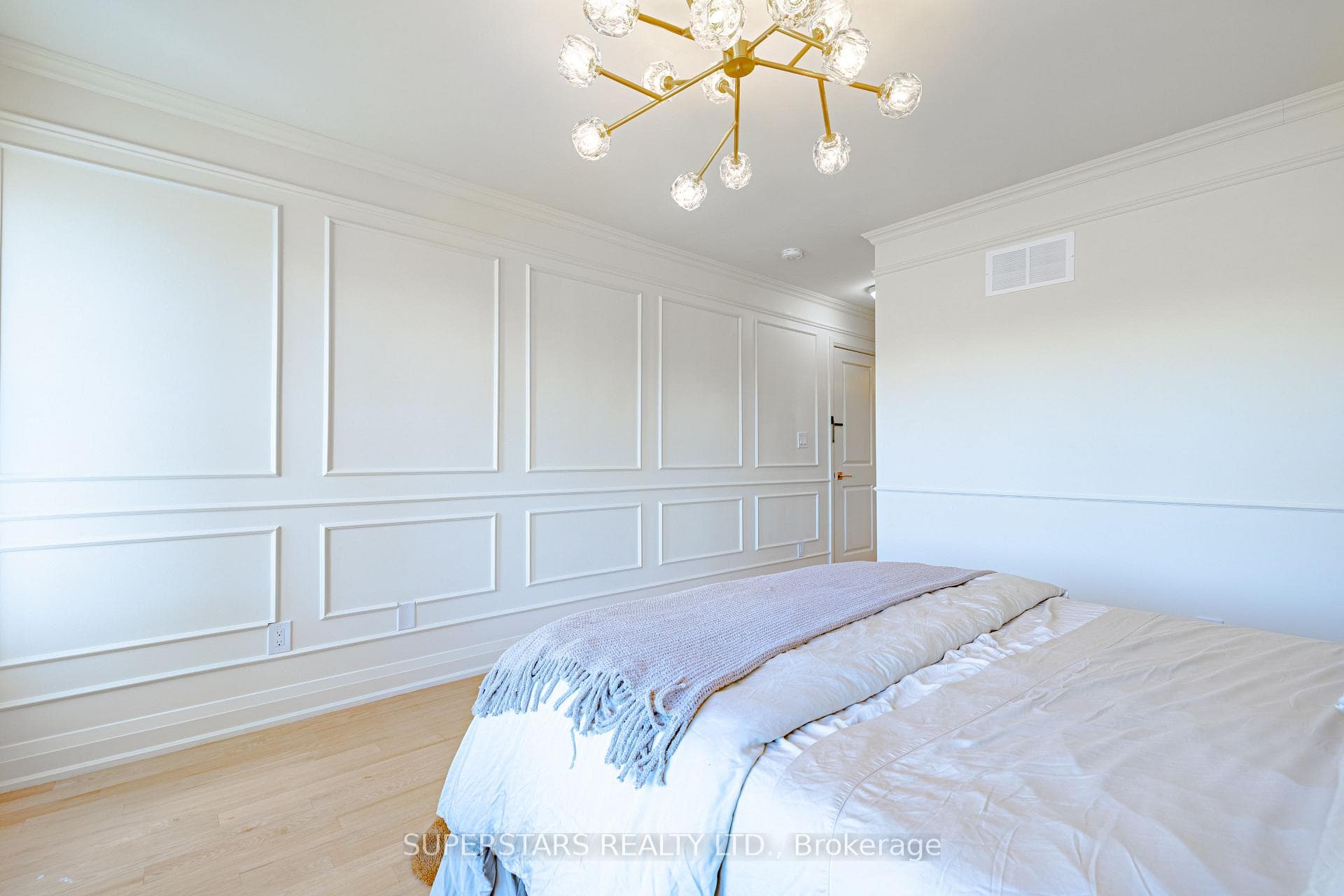 56 Chelliah Court photo 25