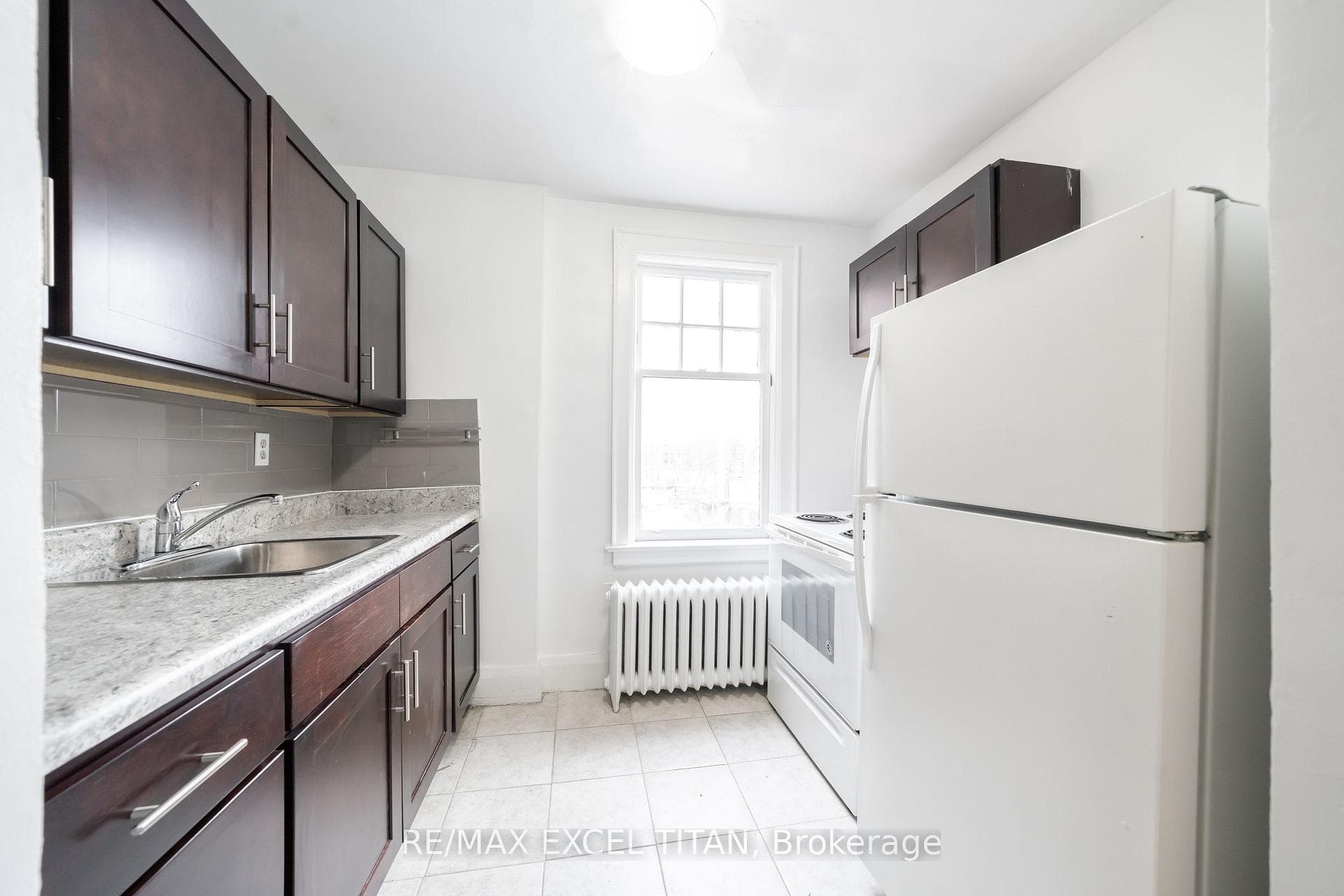 10 Kingston Road Unit 81 photo 7