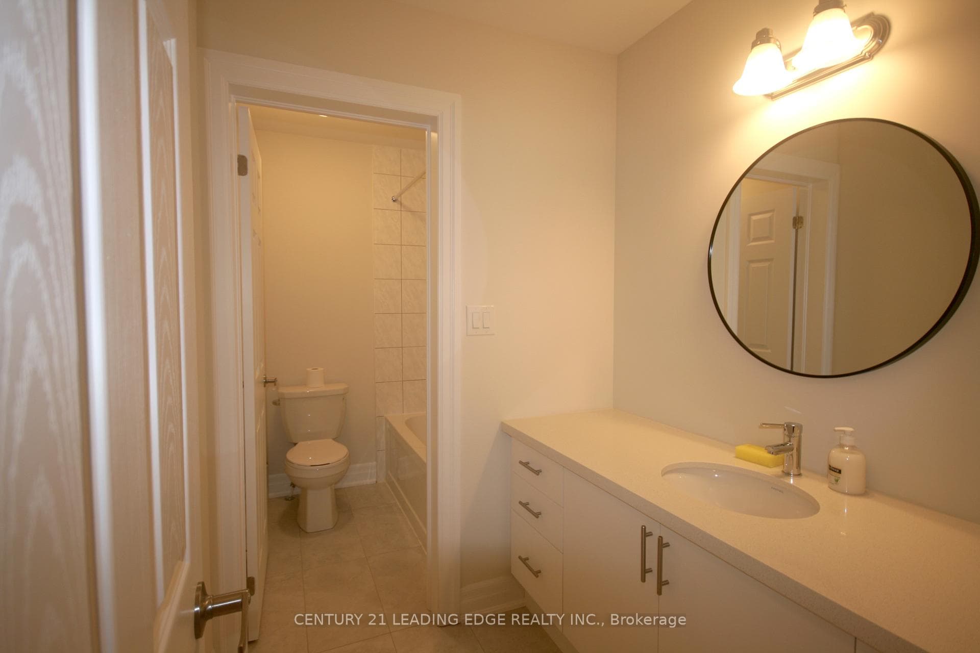 39 ED EWERT Avenue photo 21