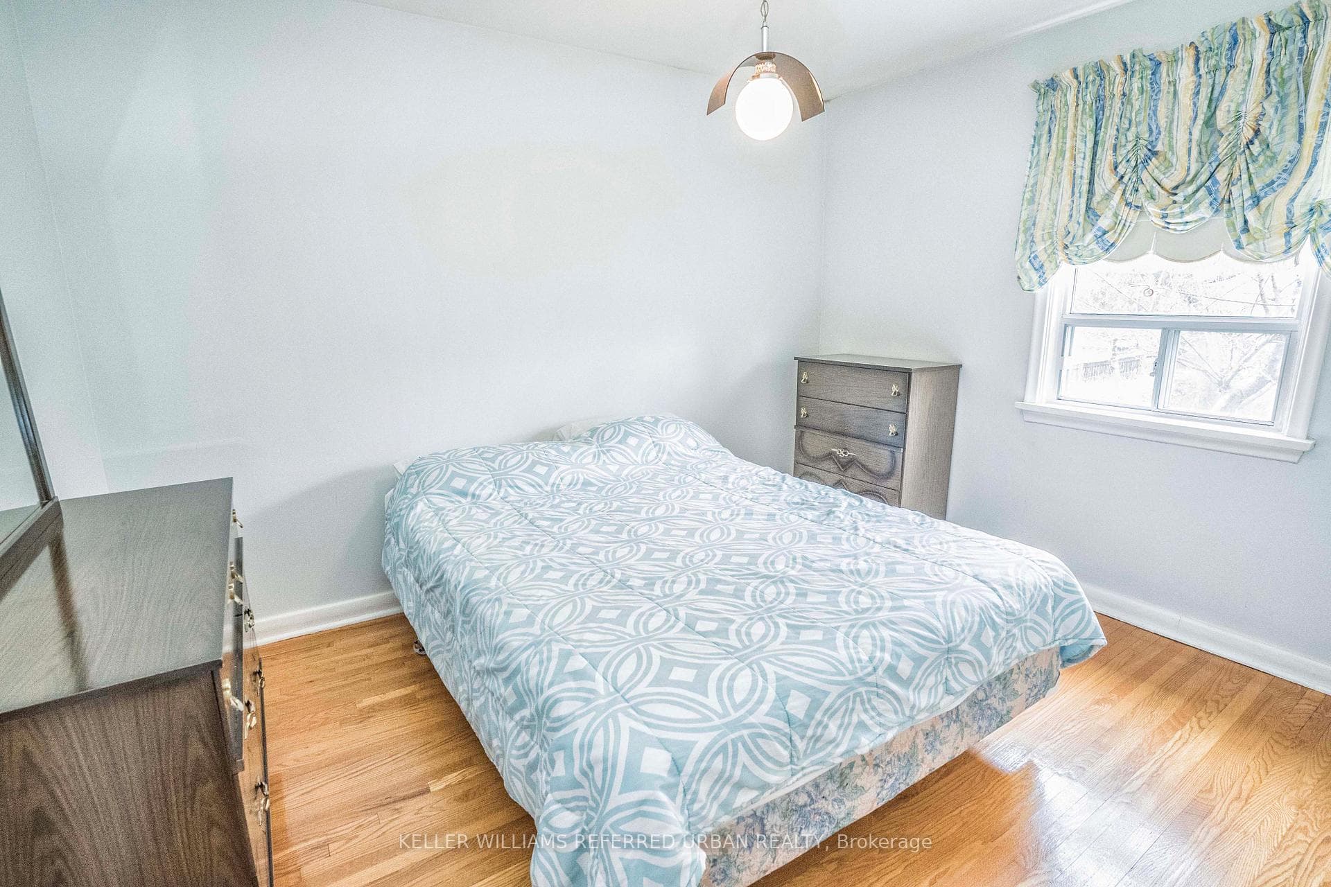 22 Datchet Road photo 17
