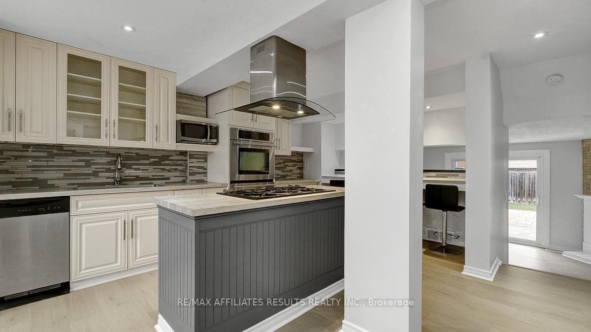195 Sherway Drive photo 10