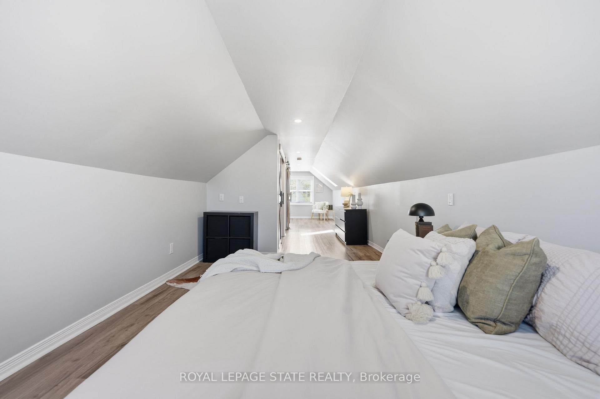 69 Houghton Avenue photo 24