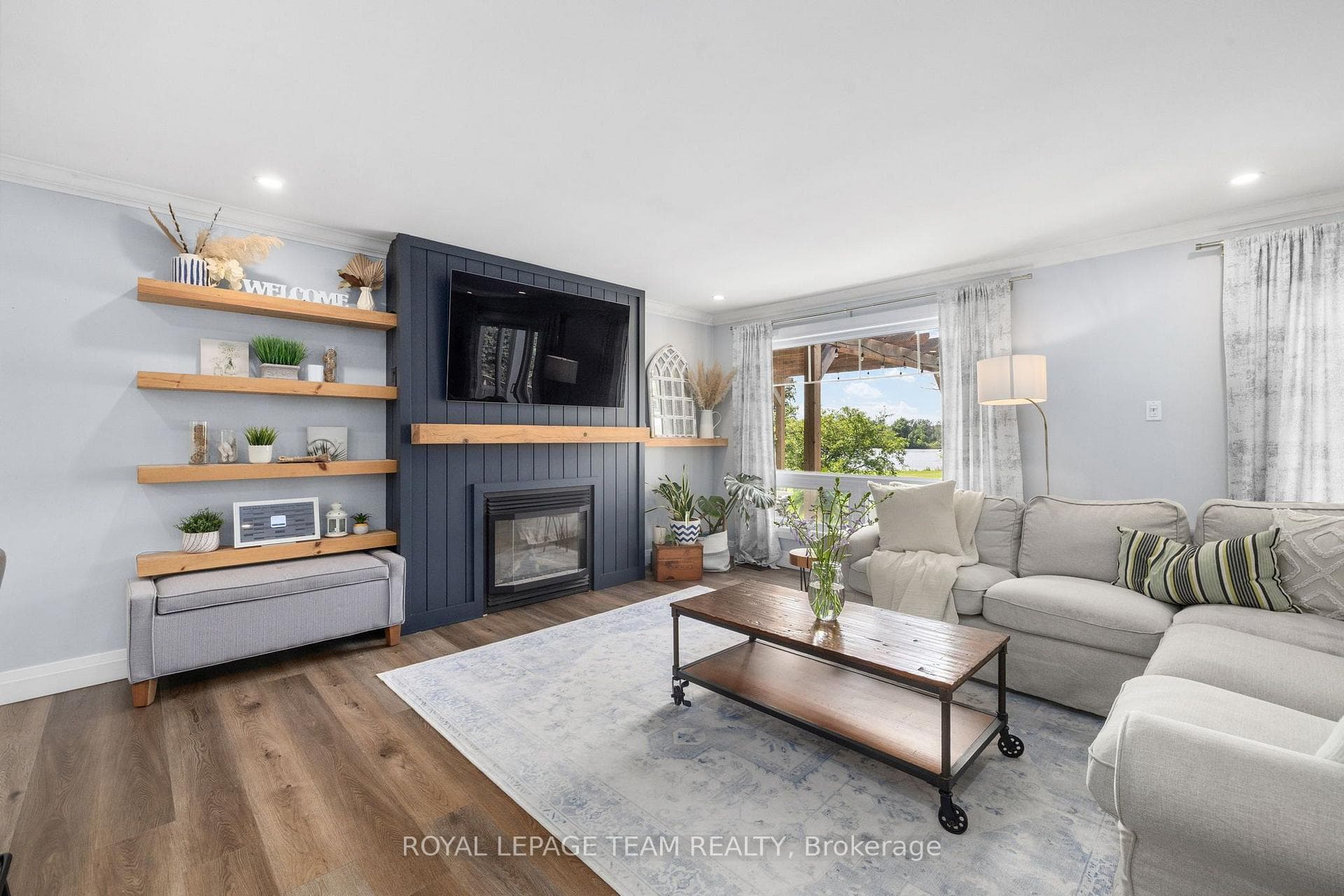 1683 River Road photo 11
