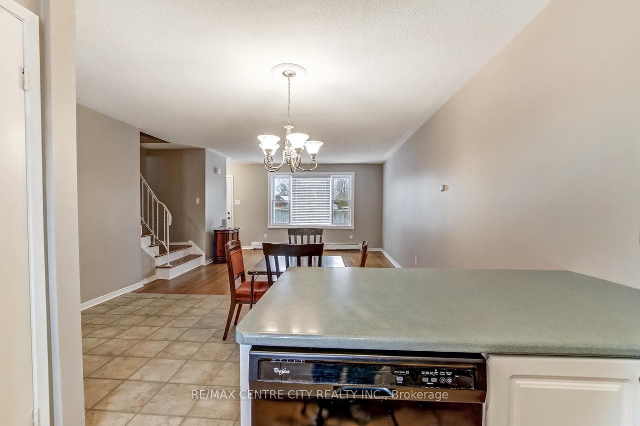 951 Notre Dame Drive photo 8