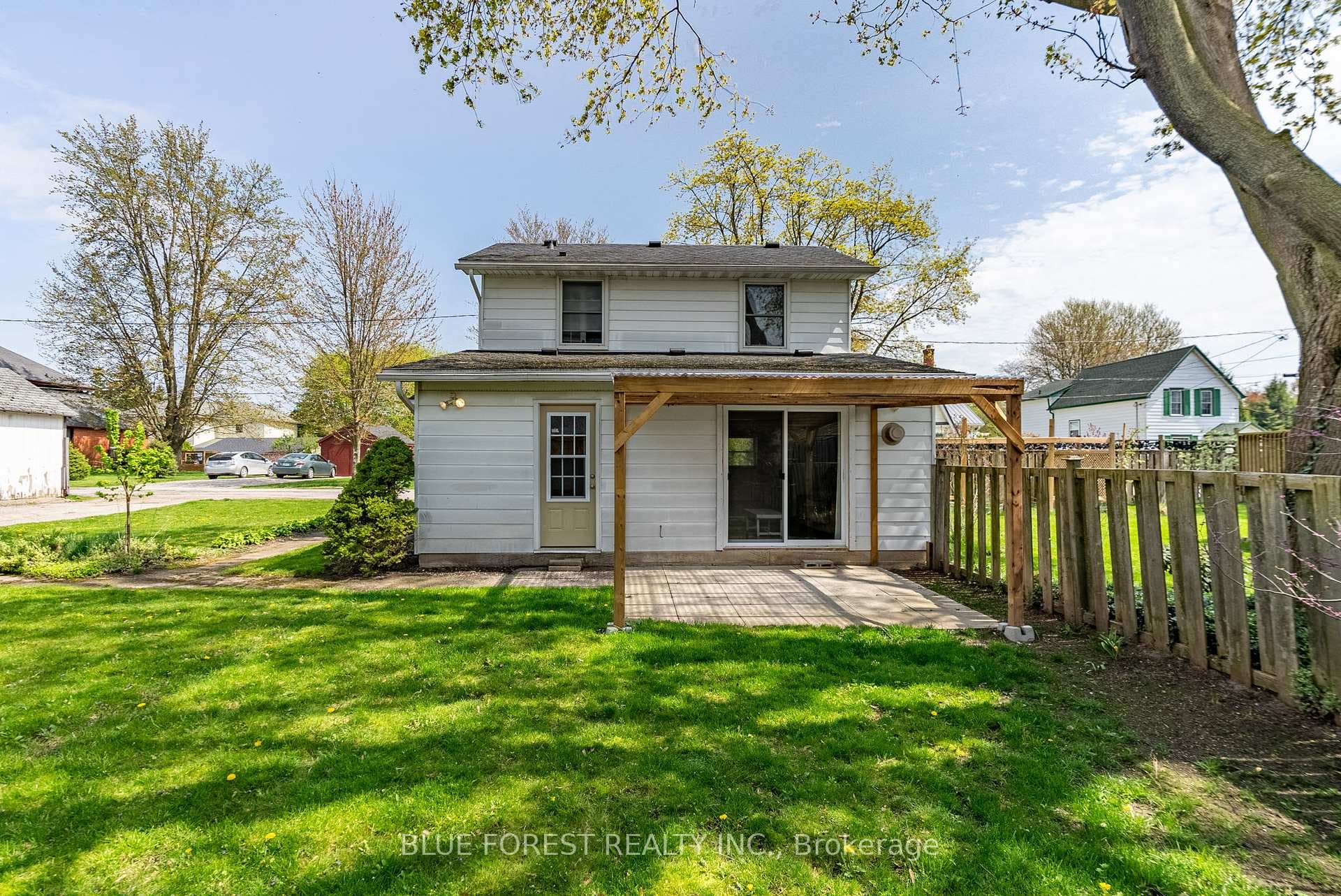 175 Peter Street photo 31