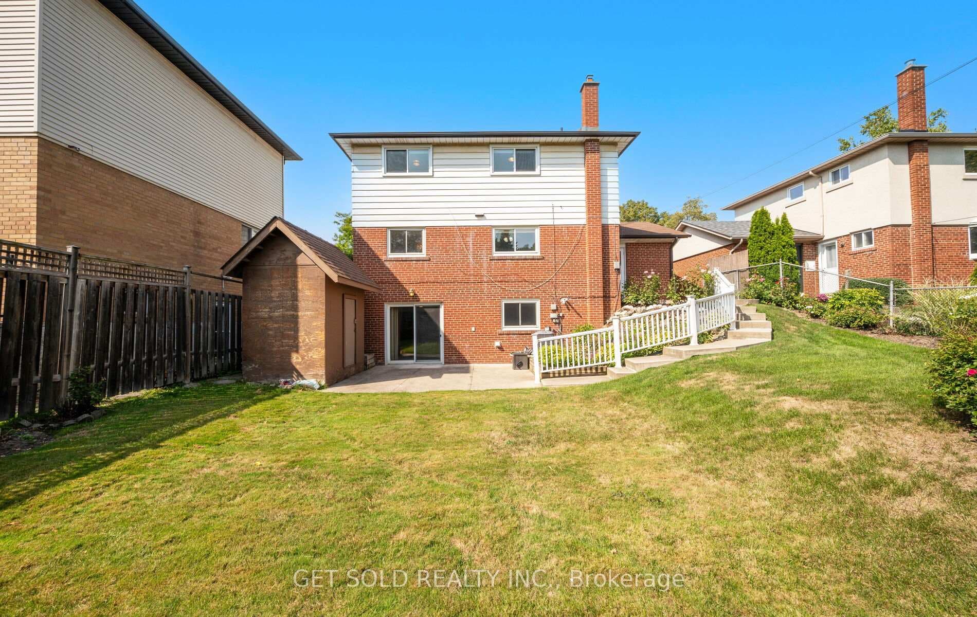 54 Ringway Crescent photo 41