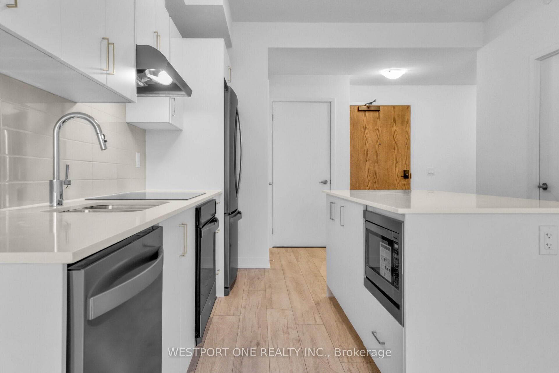 1035 Southdown Road Unit 803 photo 13
